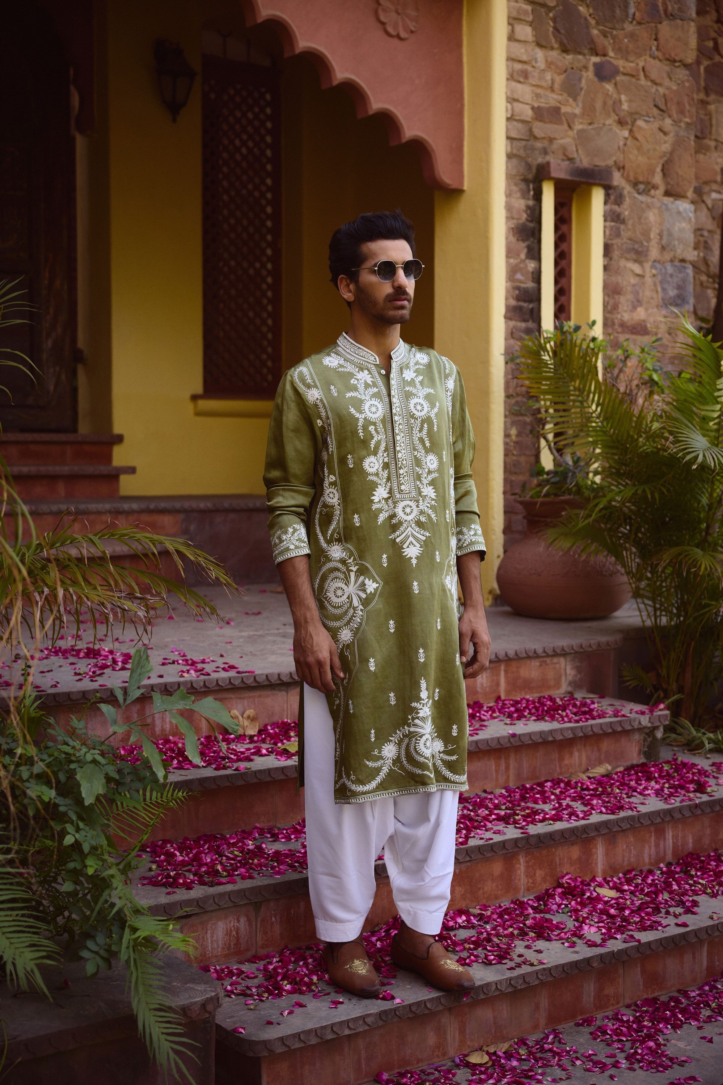 FALAKNUMA KURTA