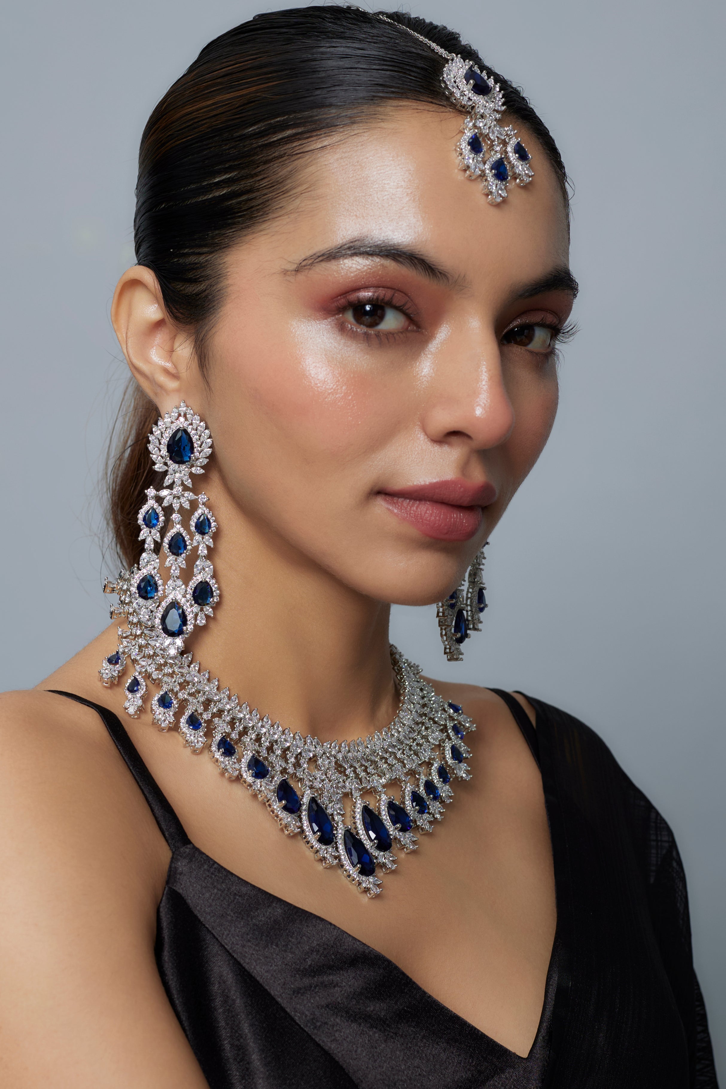 vivinia BY VIDHI MEHRA Zia Silver Plated Blue Womens Zircon Short Necklace Set with Pair of Dangler Earrings & Maangtikka (Freesize)