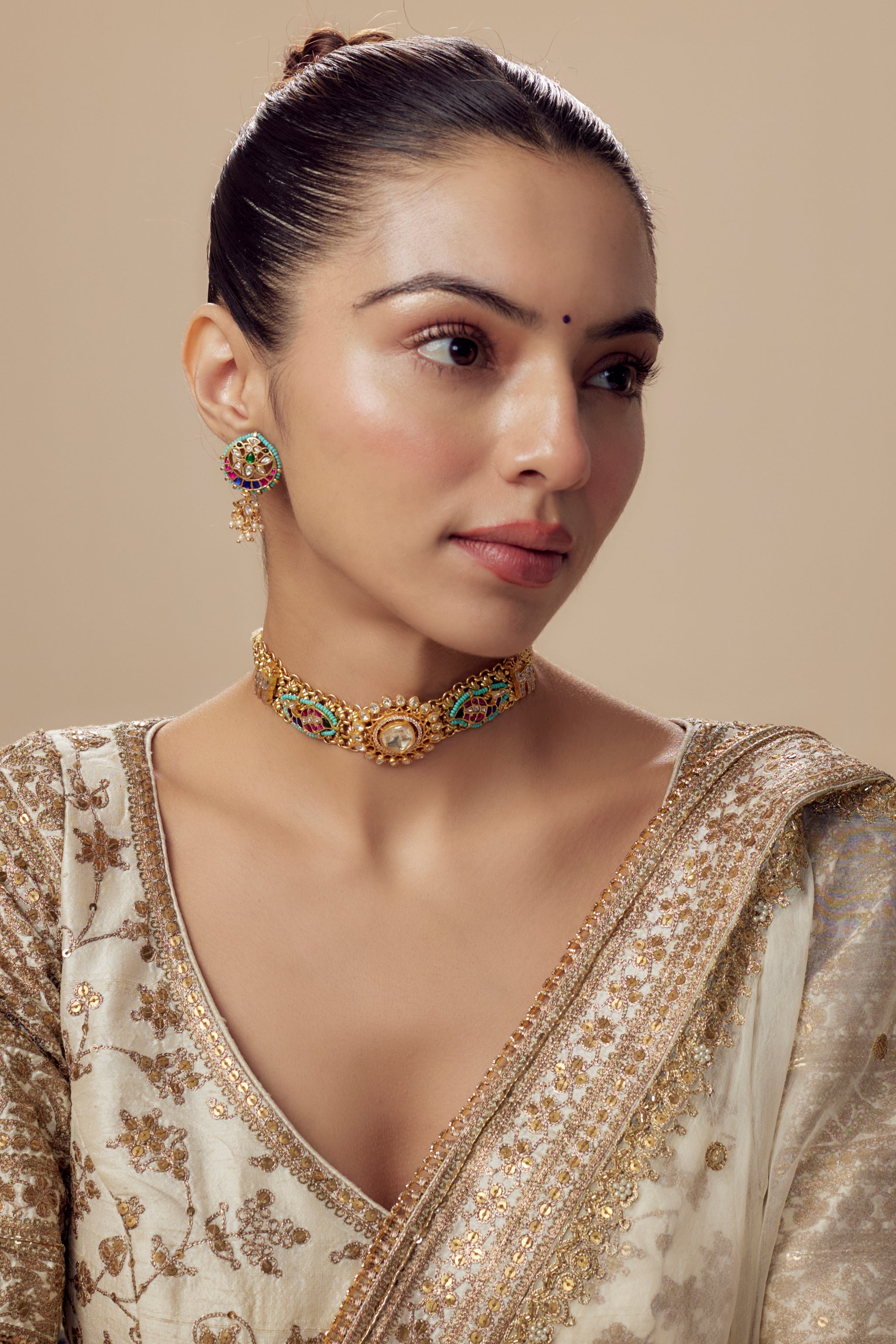 vivinia BY VIDHI MEHRA Morpankh Gold Plated Multi Womens Kundan, Polki Choker Necklace Set with Pair of Earrings (Freesize)