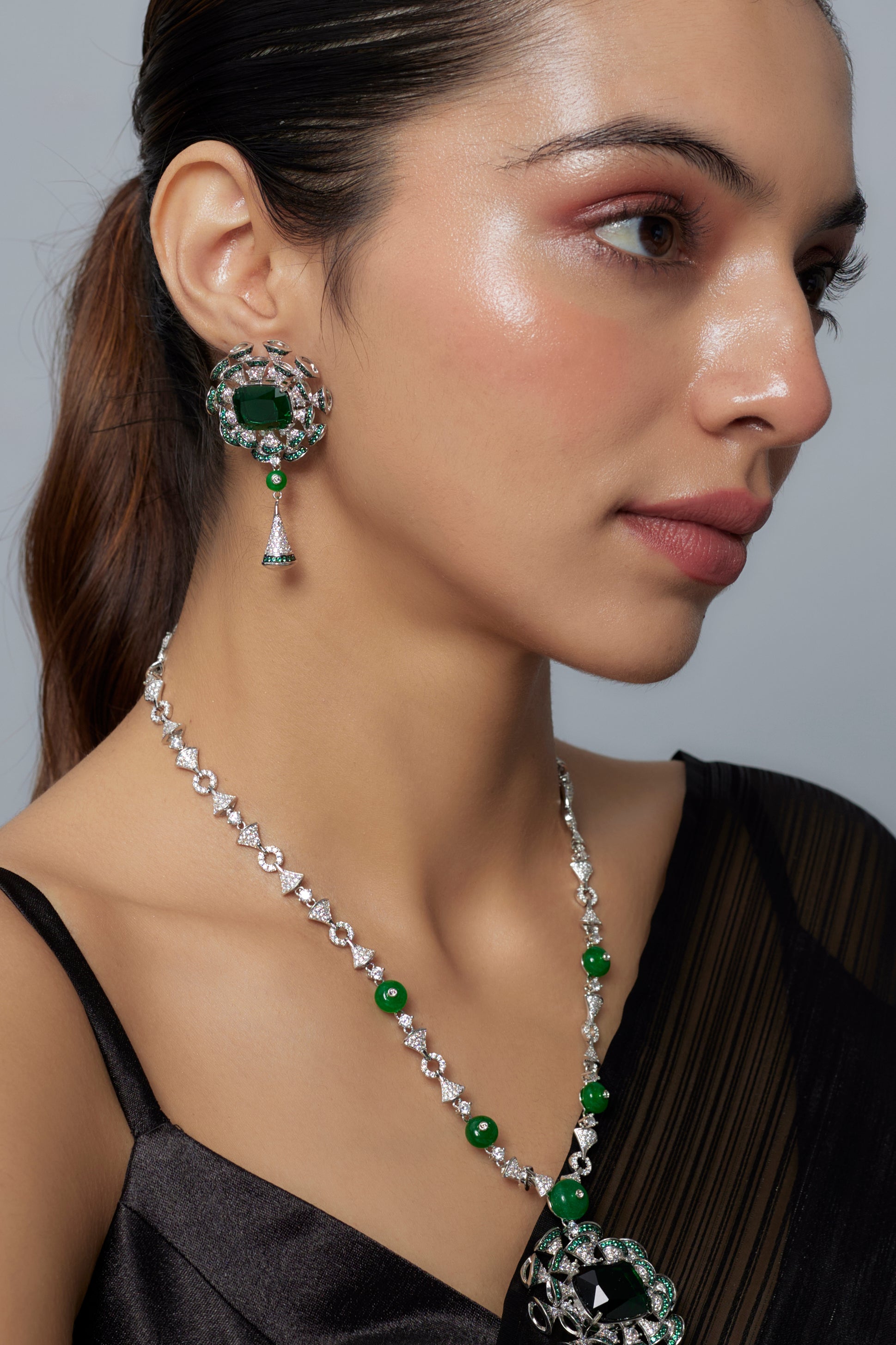 vivinia BY VIDHI MEHRA Zia Silver Plated Green Womens Zircon Long Necklace Set with Pair of Earrings (Freesize)