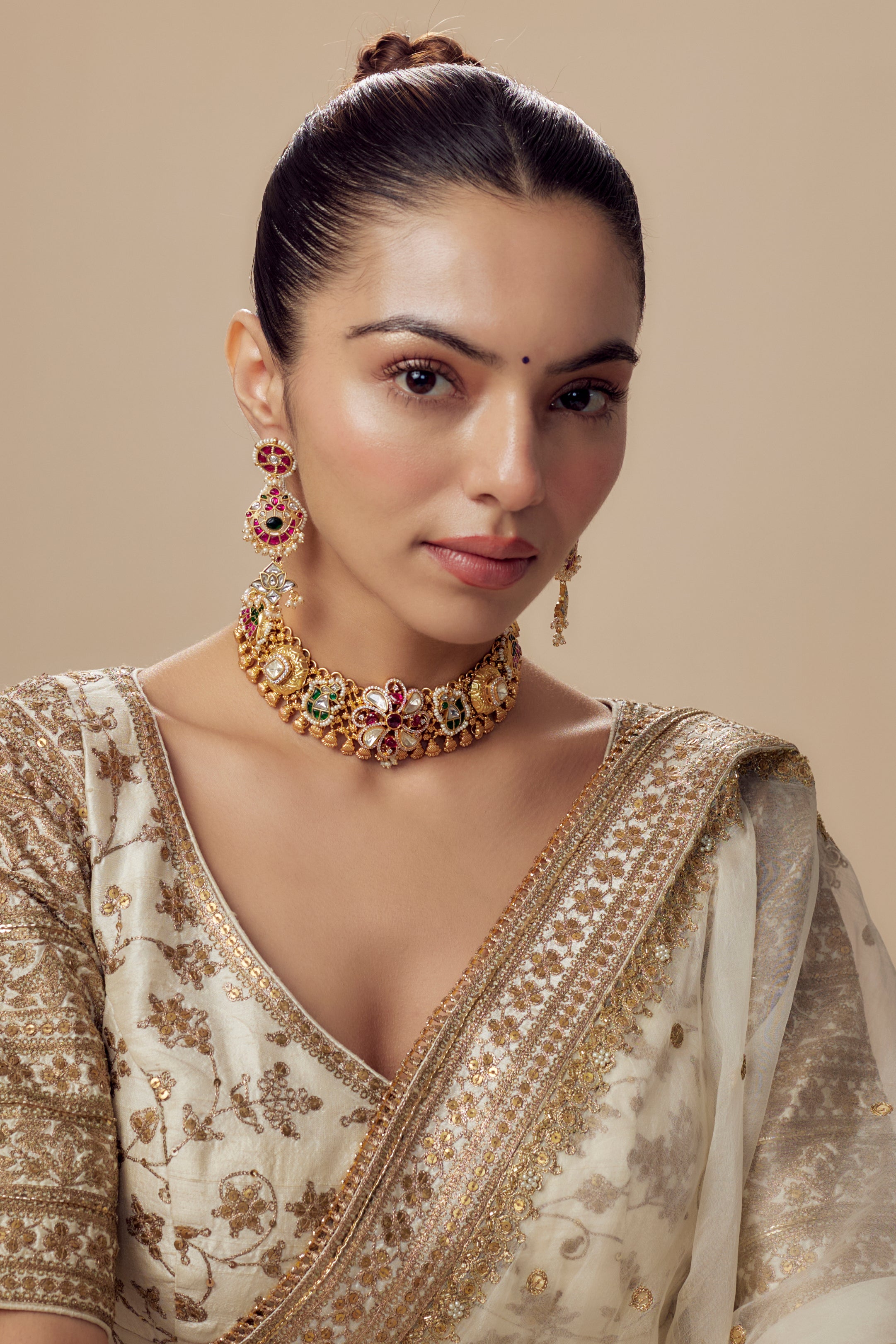 vivinia BY VIDHI MEHRA Morpankh Gold Plated Multi Womens Kundan, Polki Choker Necklace Set with Pair of Earrings (Freesize)