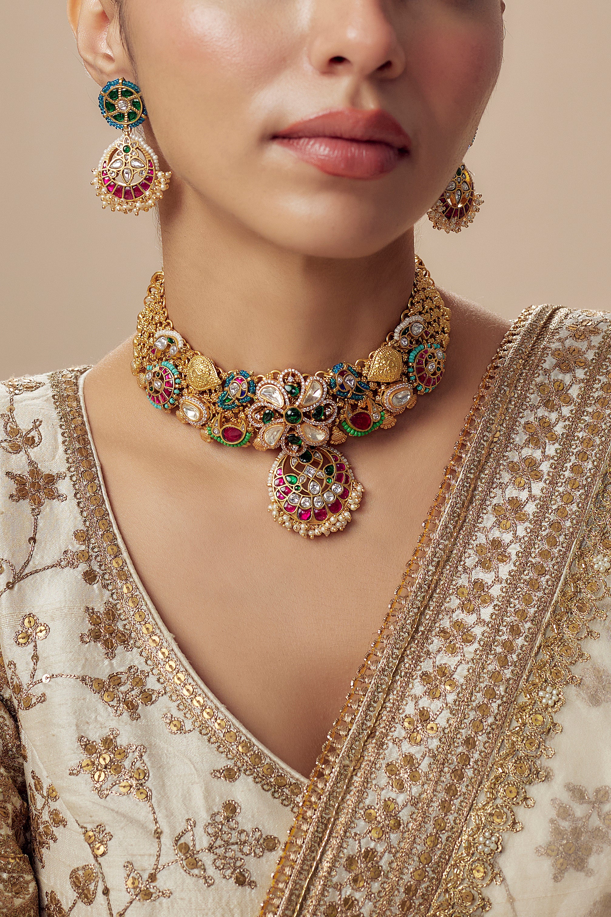 Morpankh Gold Plated Multi Womens Kundan, Polki Short Necklace Set with Pair of Earrings (Freesize)