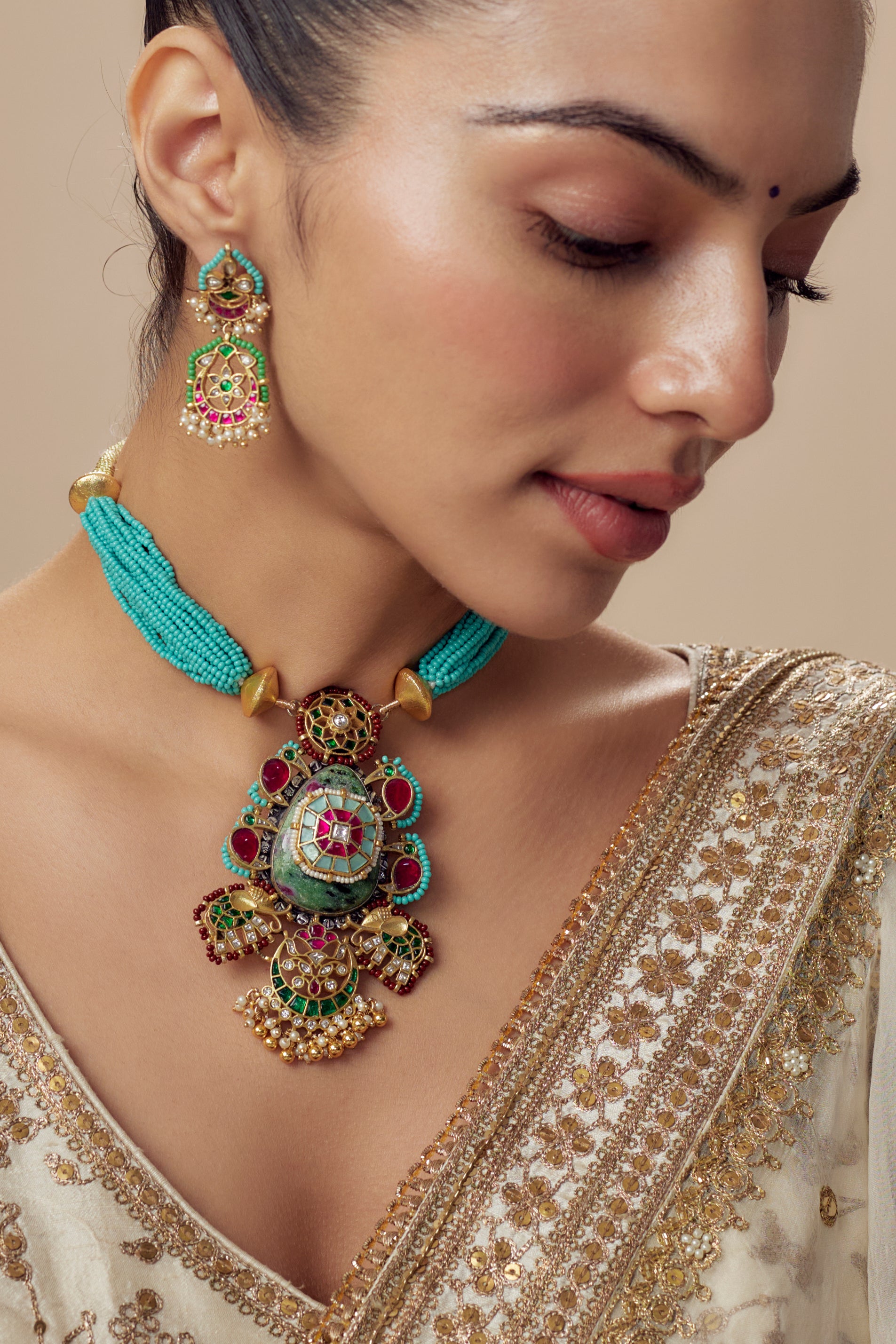 vivinia BY VIDHI MEHRA Morpankh Multi Womens Beaded Short Necklace Set with Pair of Earrings (Freesize)