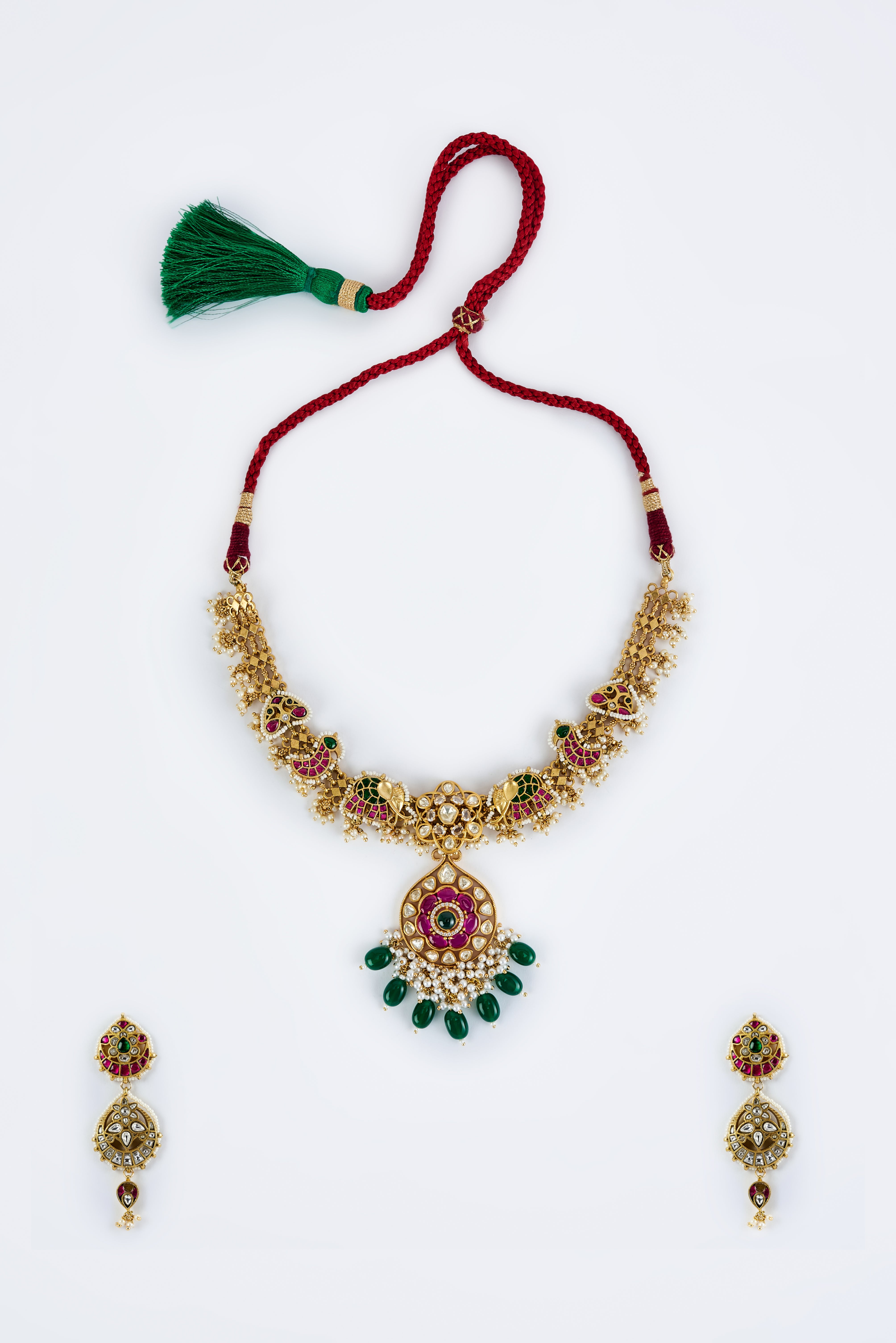 Morpankh Gold Plated Multi Womens Kundan, Polki Short Necklace Set with Pair of Earrings (Freesize)