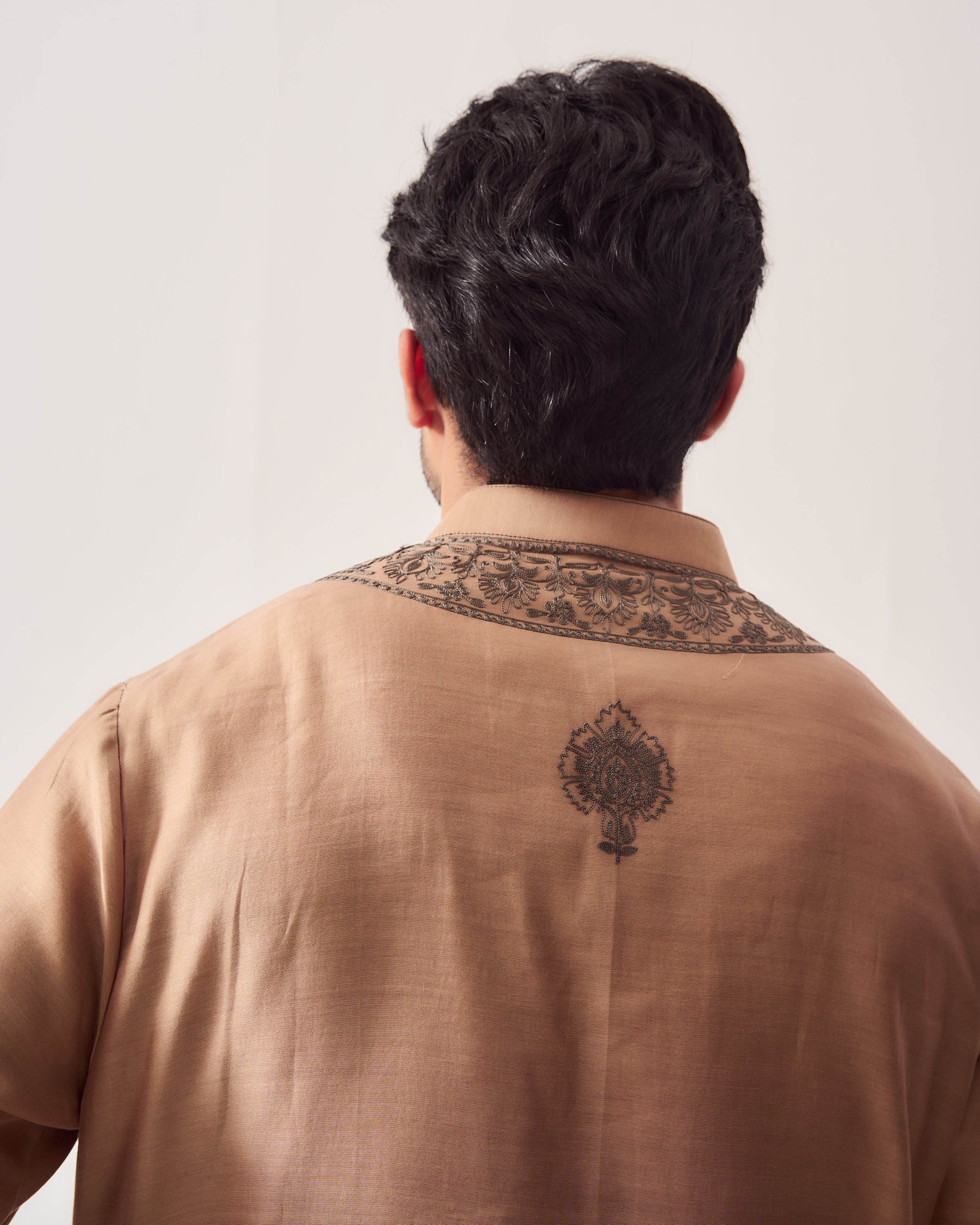 Kurta With Pants / Chanderi / Hazelnut / Mandala / Aari Embroidery
