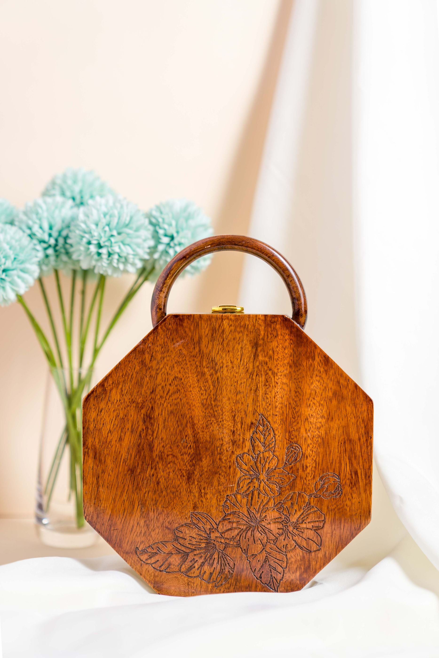 SOLID HEXAGON ENGRAVED BAG IN SHEESHAM WOOD