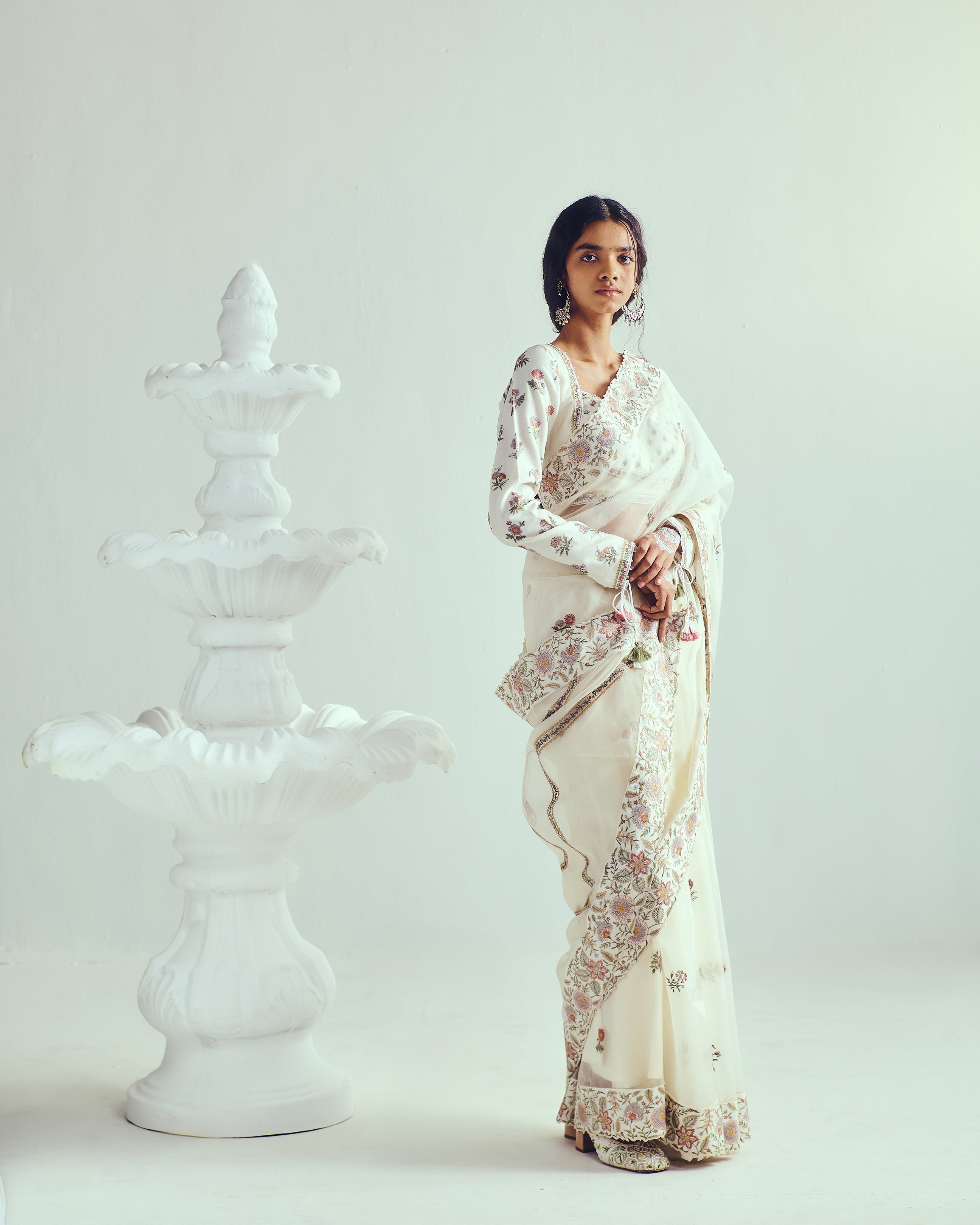 Gul Posh Saree Set