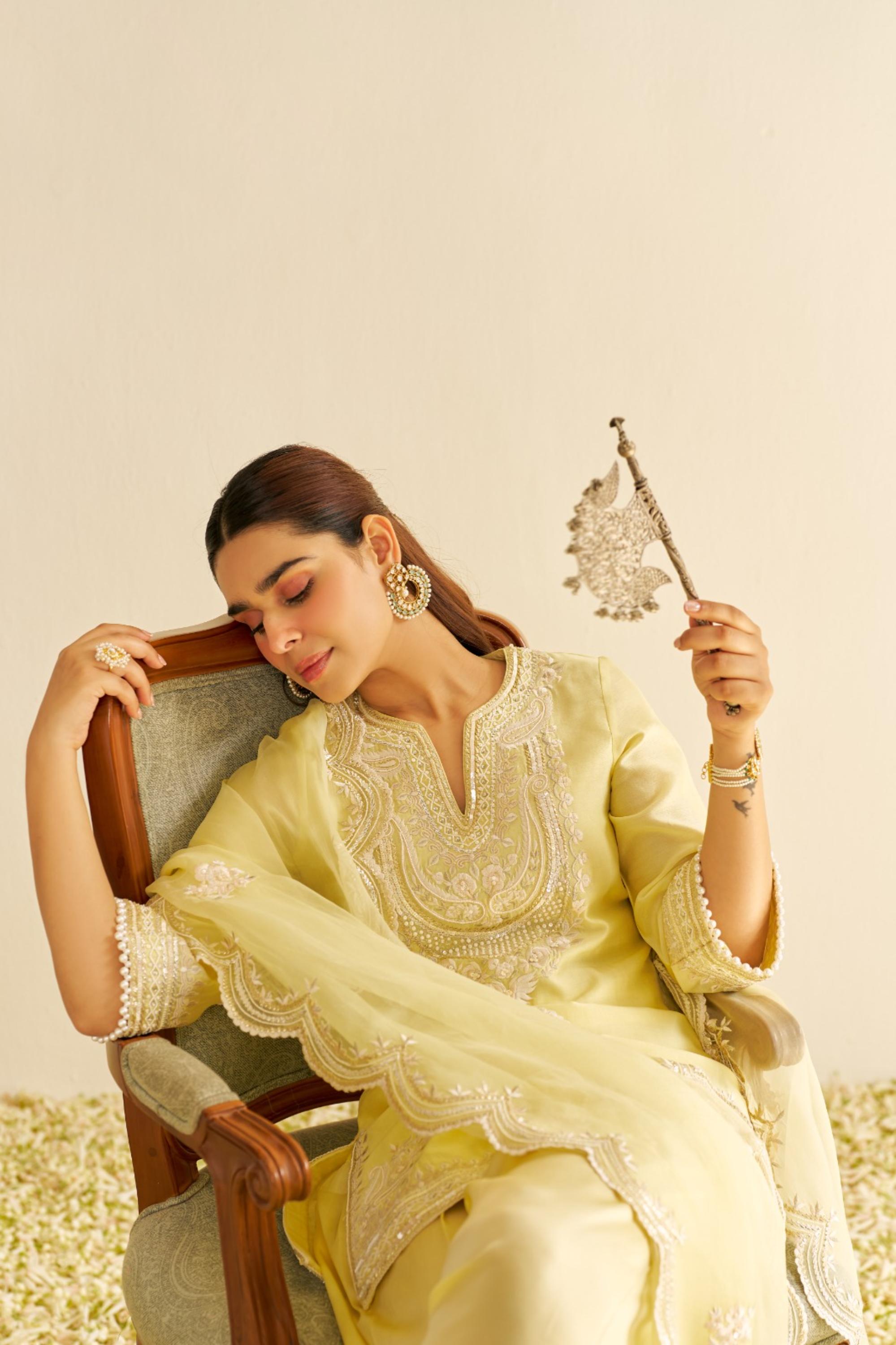 SARA - SHORT KURTA WITH SALWAR AND DUPATTA