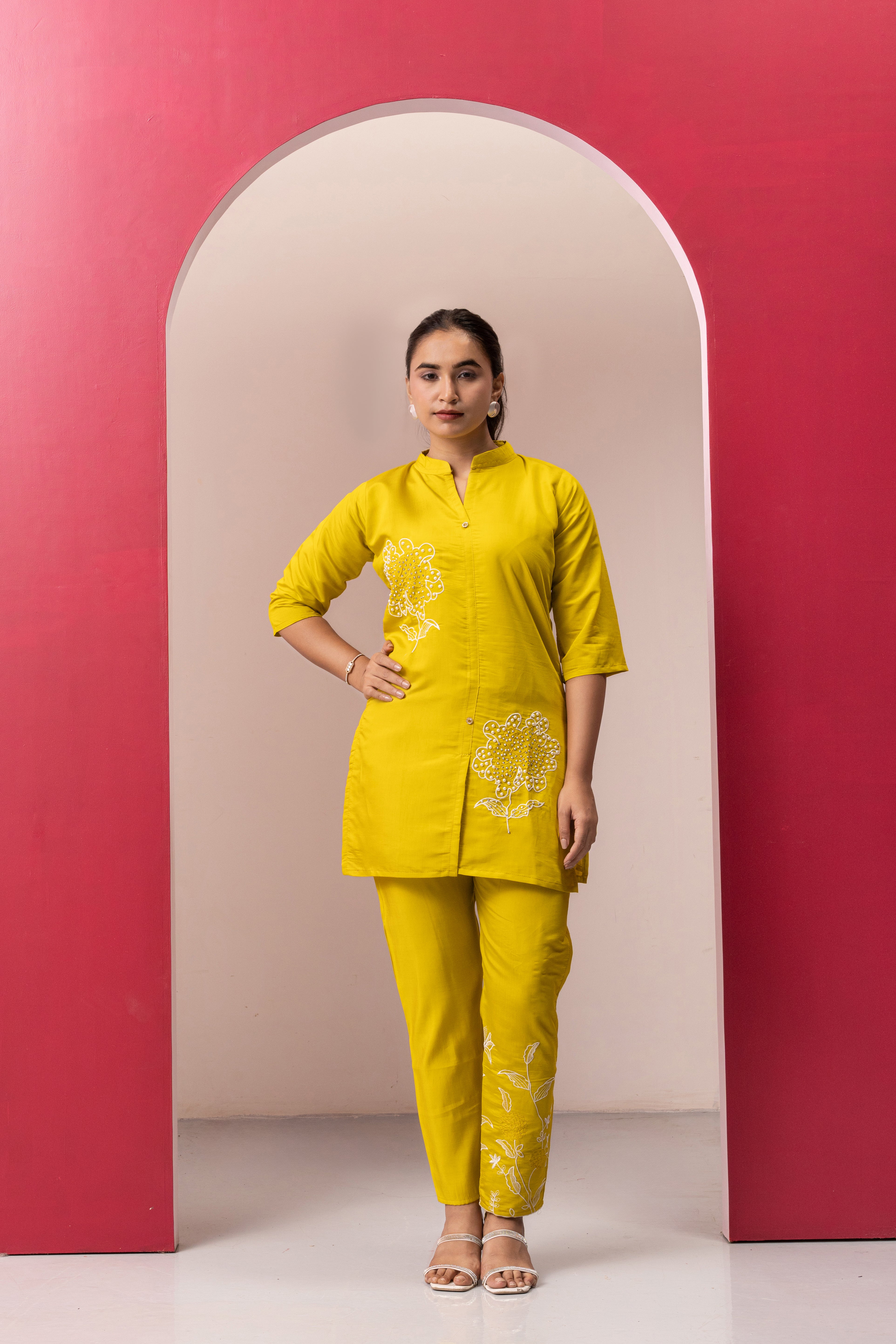 YELLOW EMBROIDERED COTTON TOP WITH TROUSERS