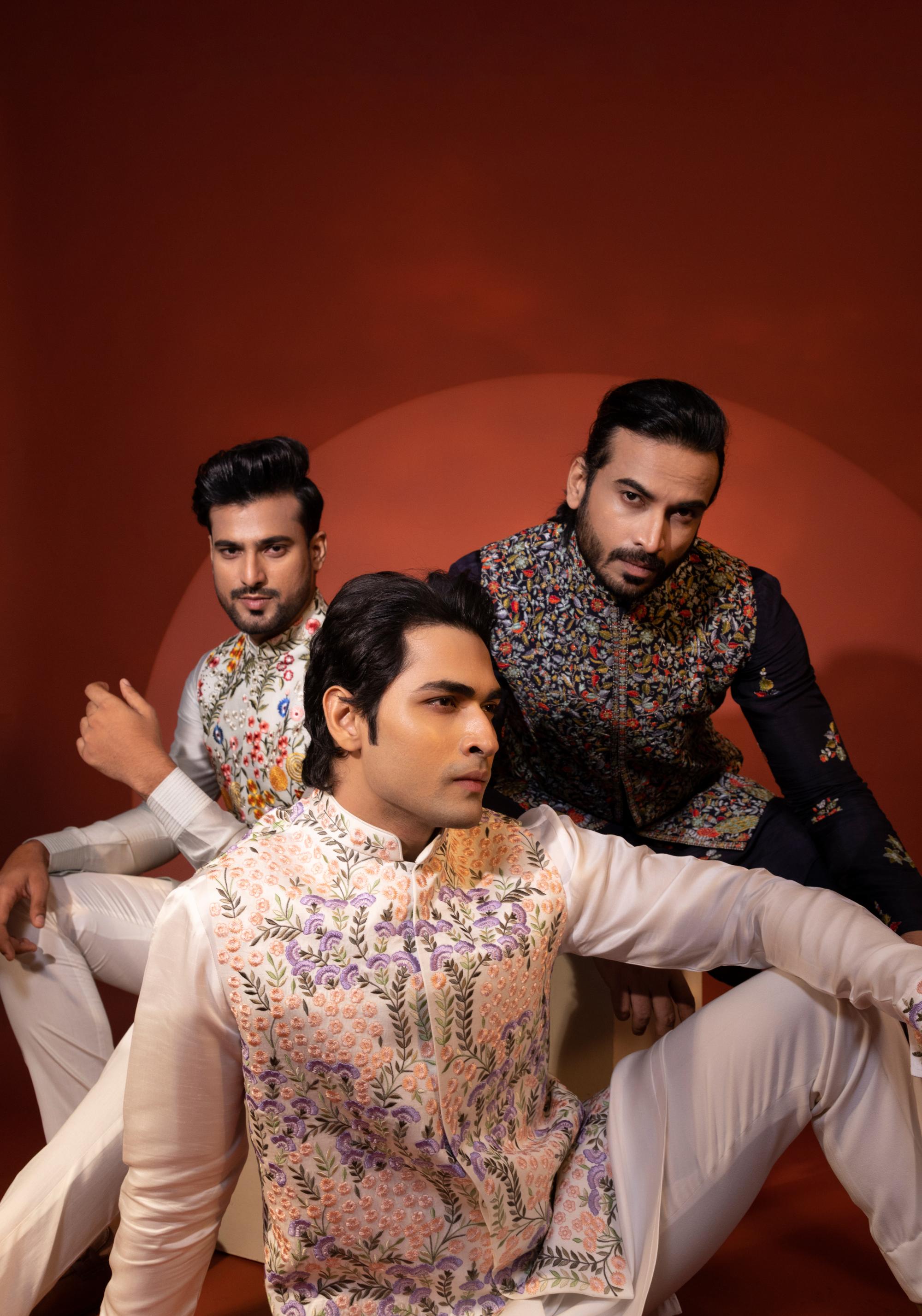 BLOOMING BEAUTIFUL NEHRU SET