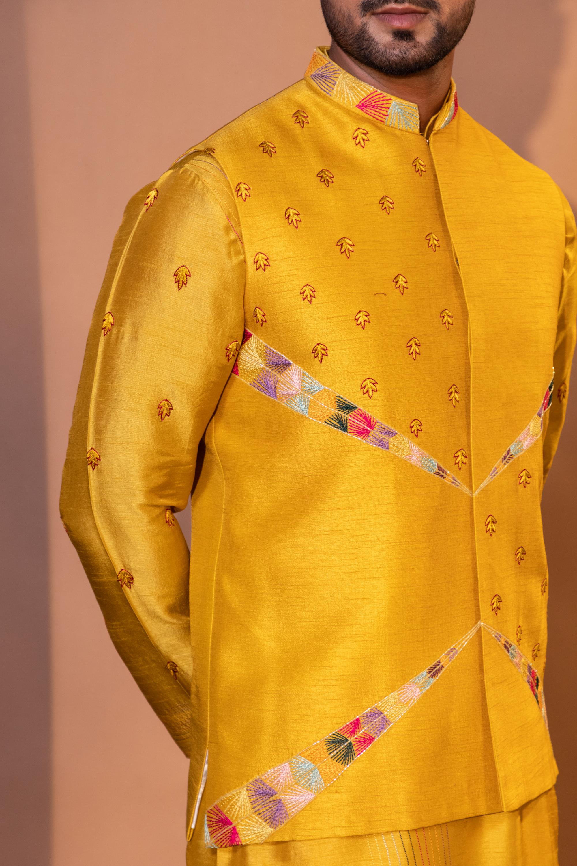 PEELI PALAK NEHRU SET