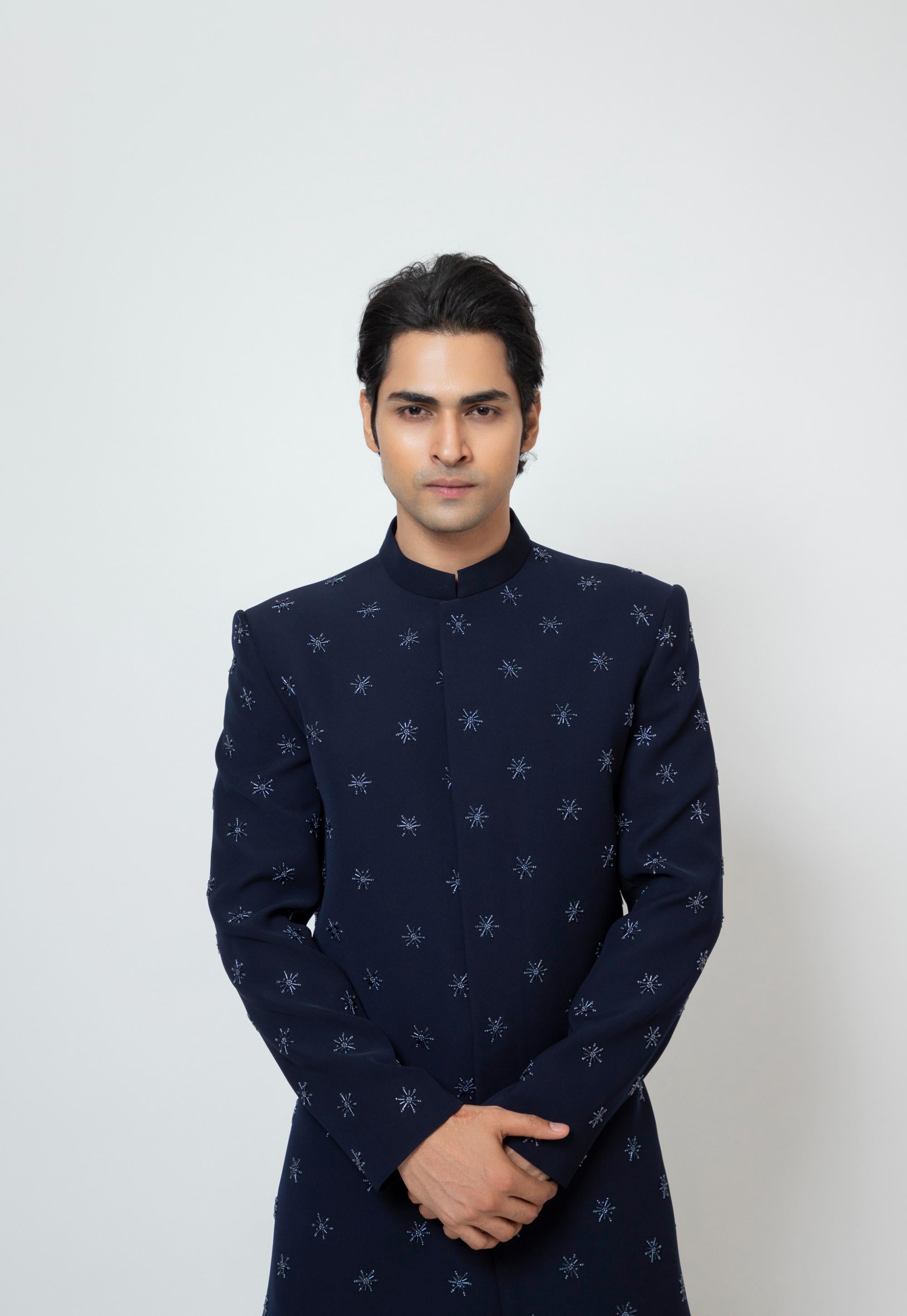 STAR MOTIFS APPLE CUT ACHKAN SET