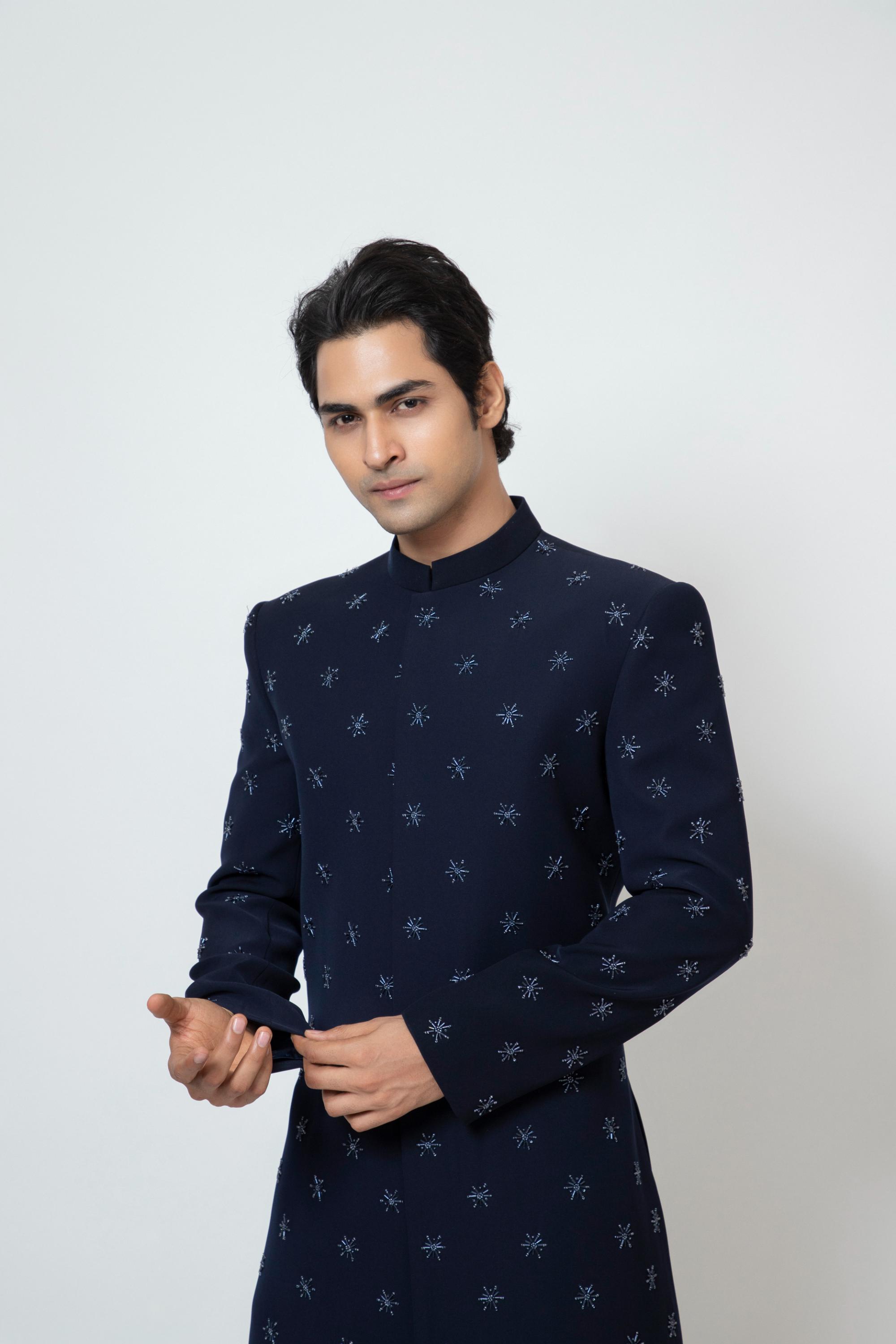 STAR MOTIFS APPLE CUT ACHKAN SET
