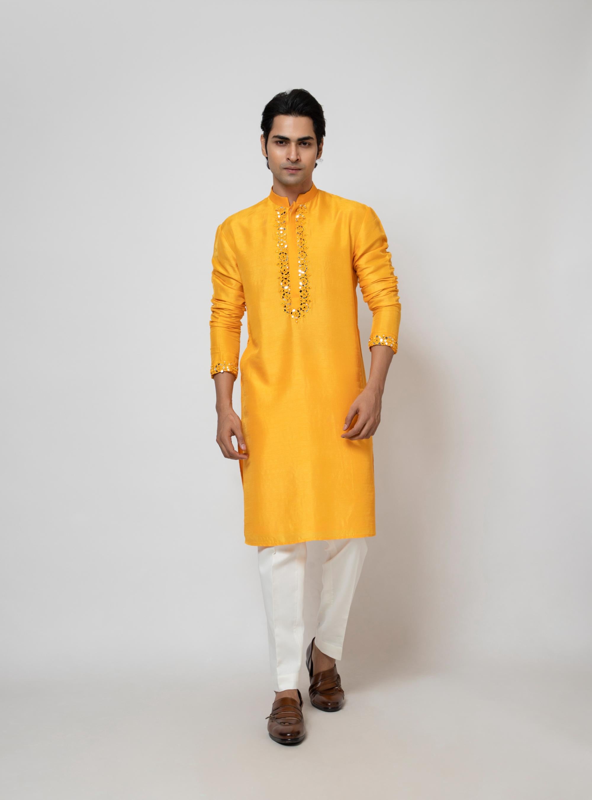 AAAMRAS KURTA SET