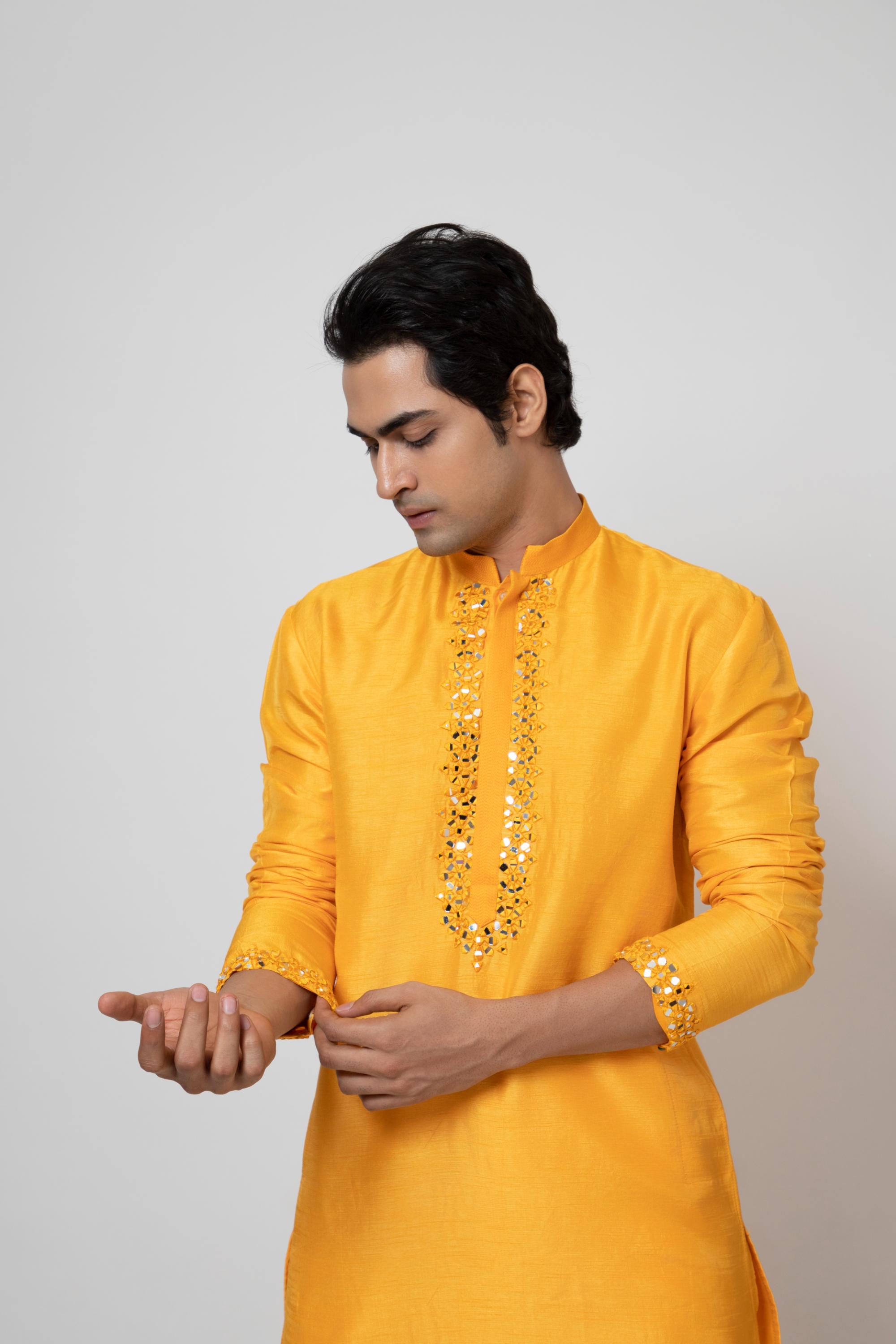 AAAMRAS KURTA SET