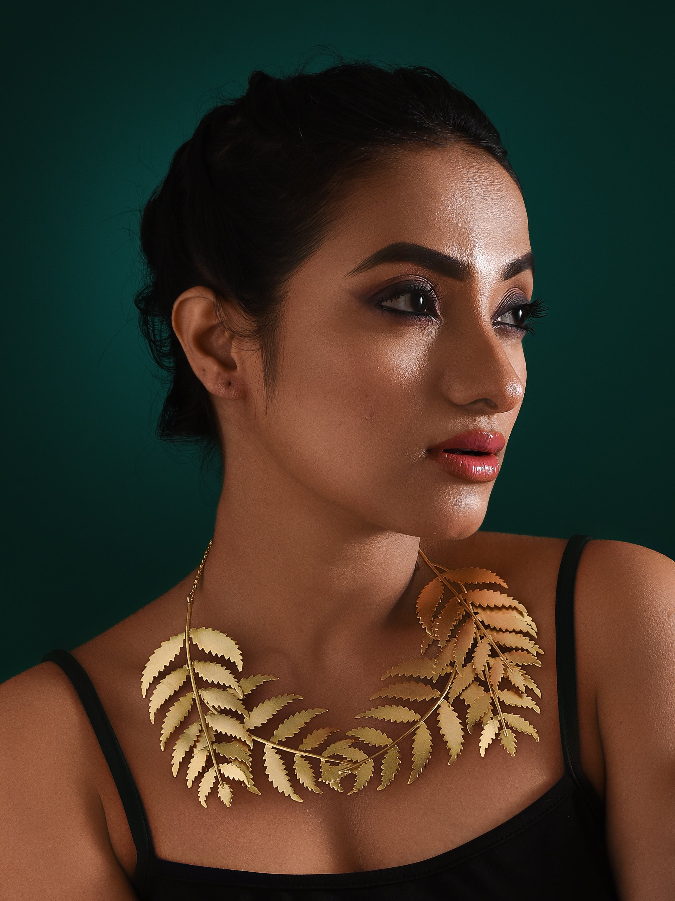 Lush Leaf Statement neck Piece