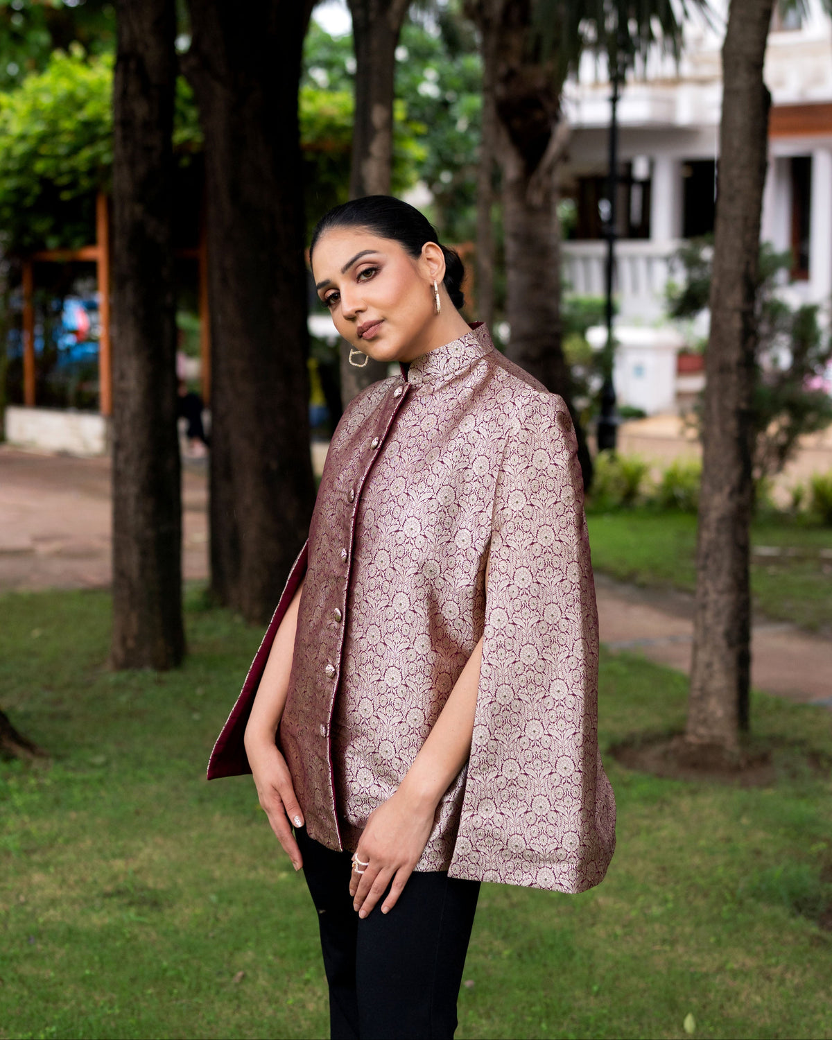 Ahilya Banarasi Cape: Women's Maroon Gold Floral Indowestern Wear