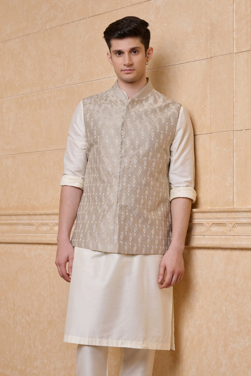Silver Embroidered Bundi