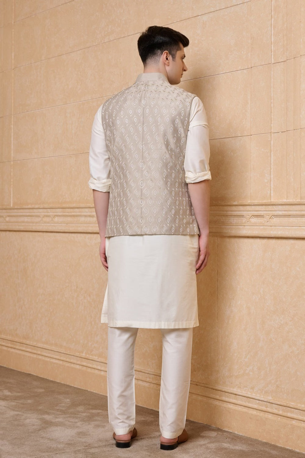 Silver Embroidered Bundi
