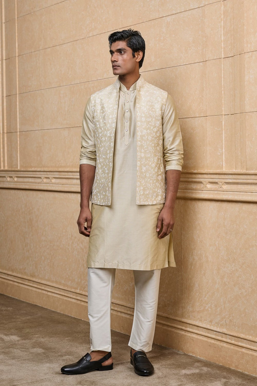 Golden Rajsi Kurta Bundi Set