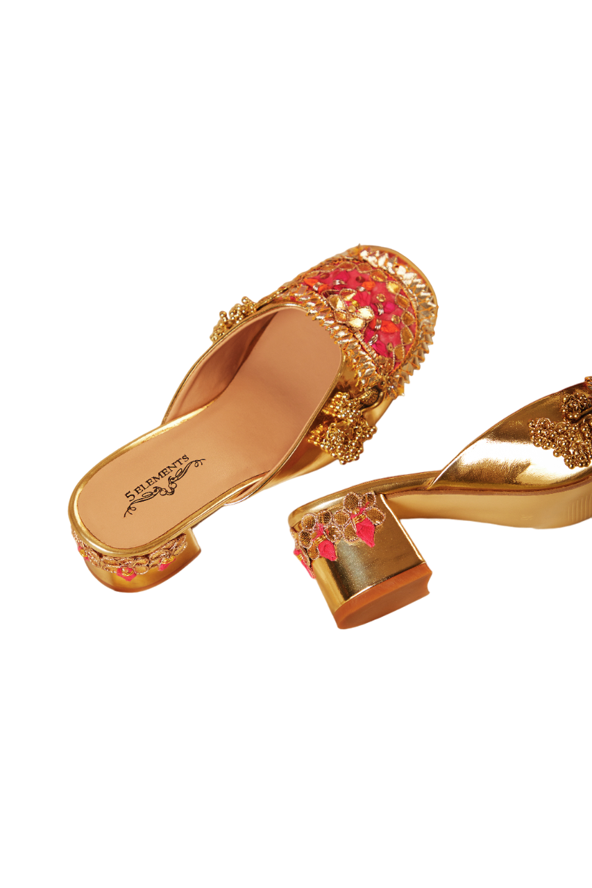 Goota love-mule heel