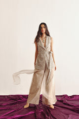 SLEEVELESS BLAZER