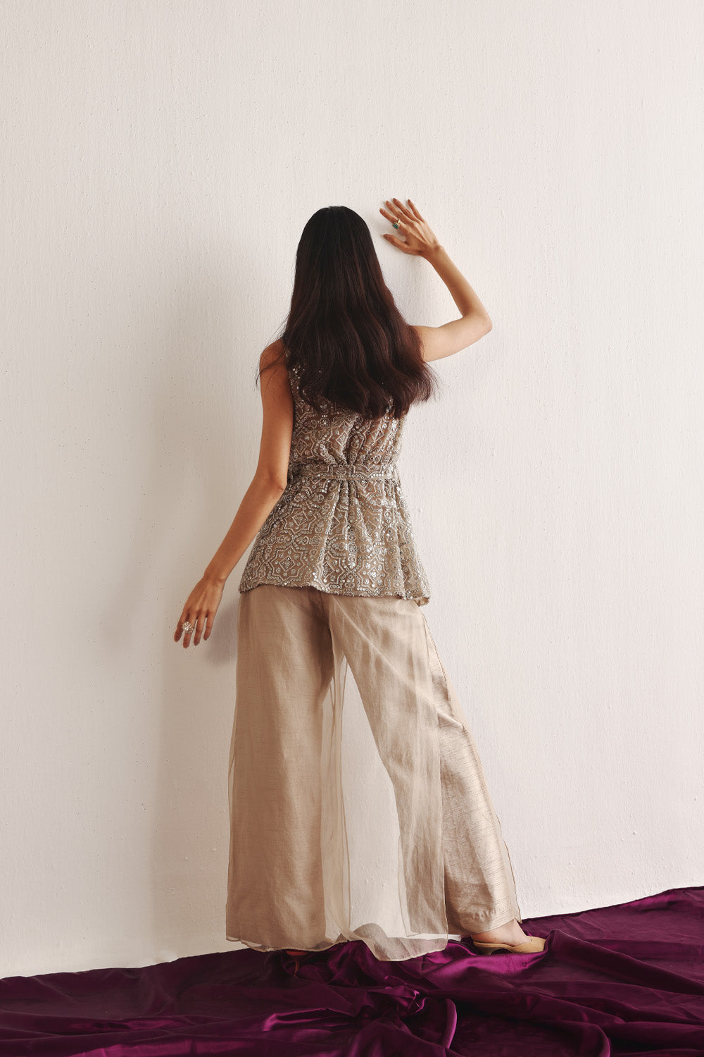 SLEEVELESS BLAZER