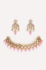 Dramatic and stylish kundan necklace set with matching earrings