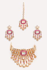 Bold and dramatic two tone finish polki choker set