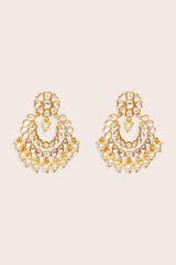 Dramatic and elegant pair of kundan chaandbaalis