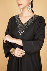 Black Hand Embroidered Kaftaan Kurta W/Pants