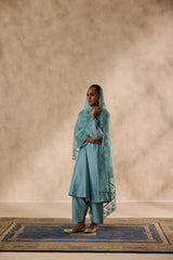 Sky blue chanderi floral resham embroidered kurta paired with pant & organza dupatta