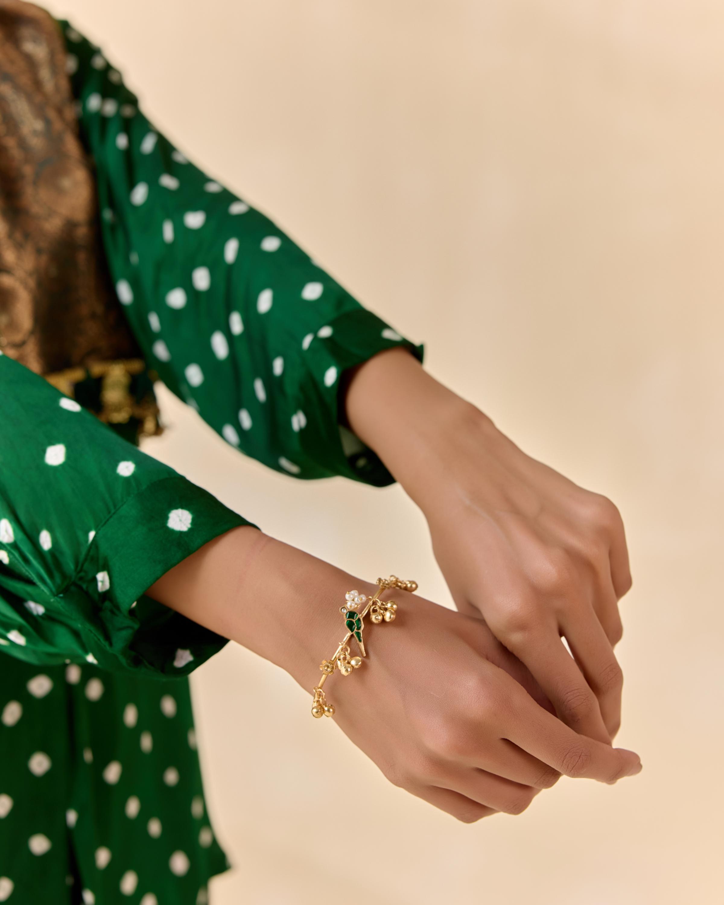 Pavitra-green