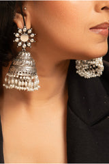 LE MEEYA SILVER EARRINGS