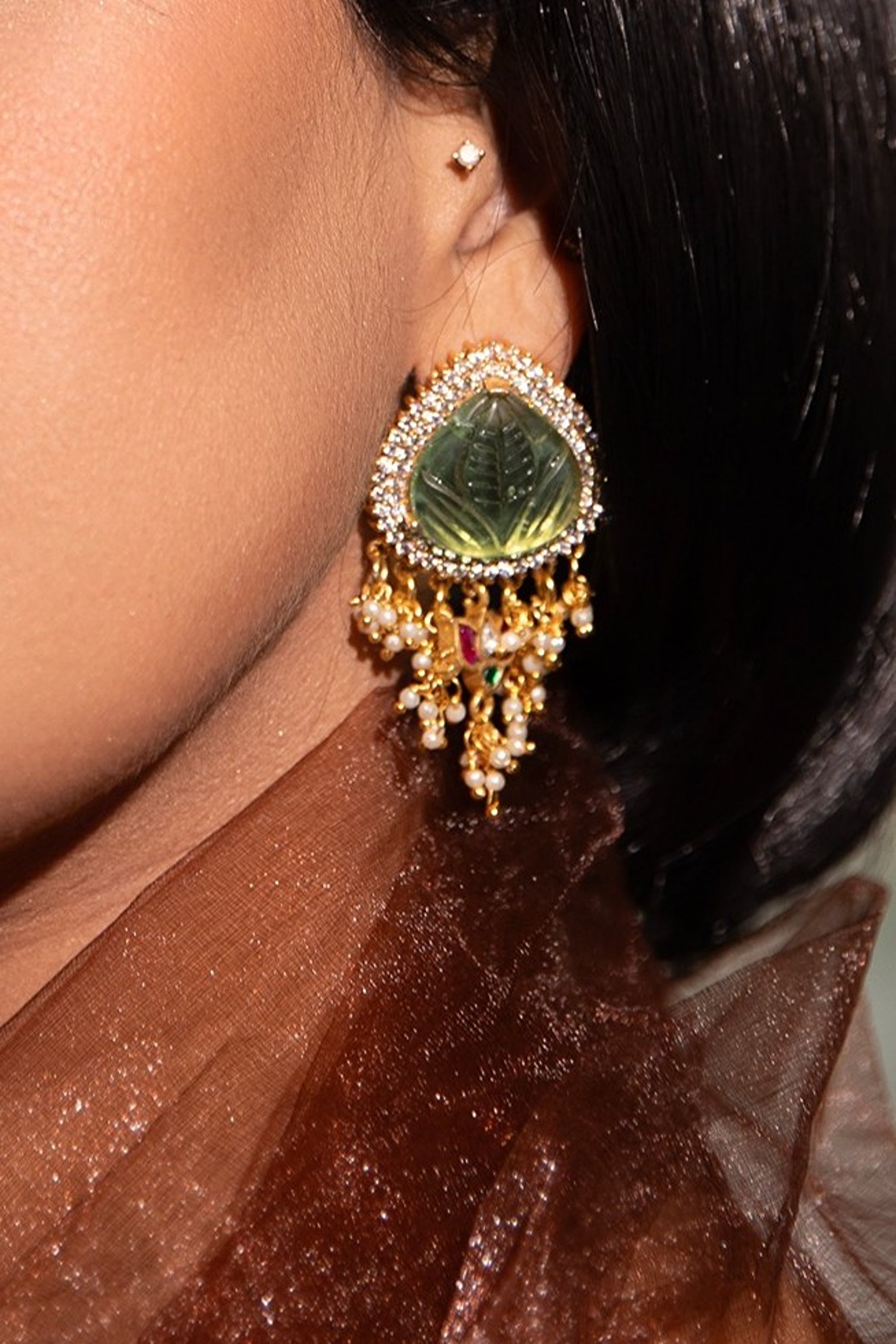 LE PREICI GREEN STUDS WITH PEARL