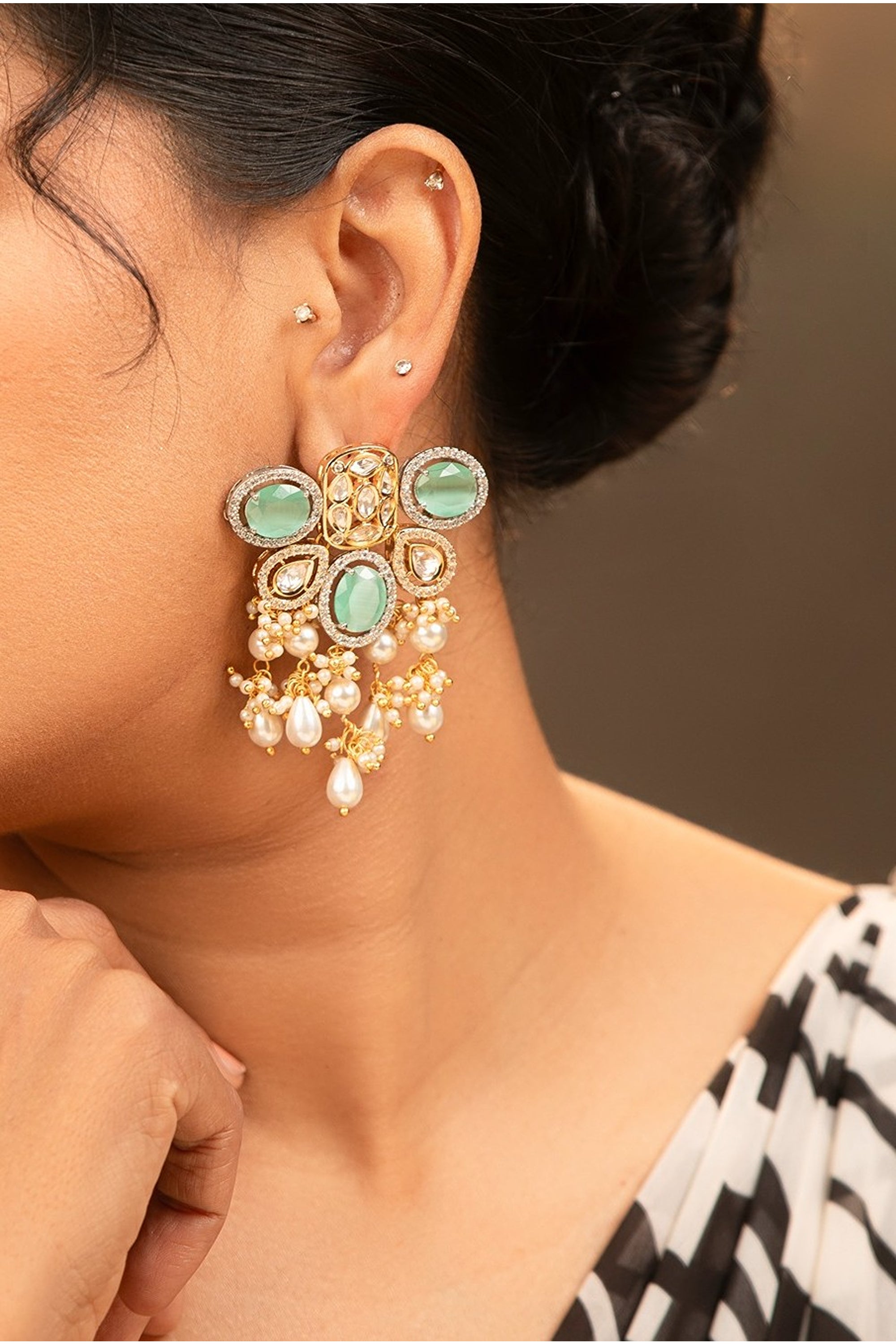 LE ISHI GREEN EARRINGS