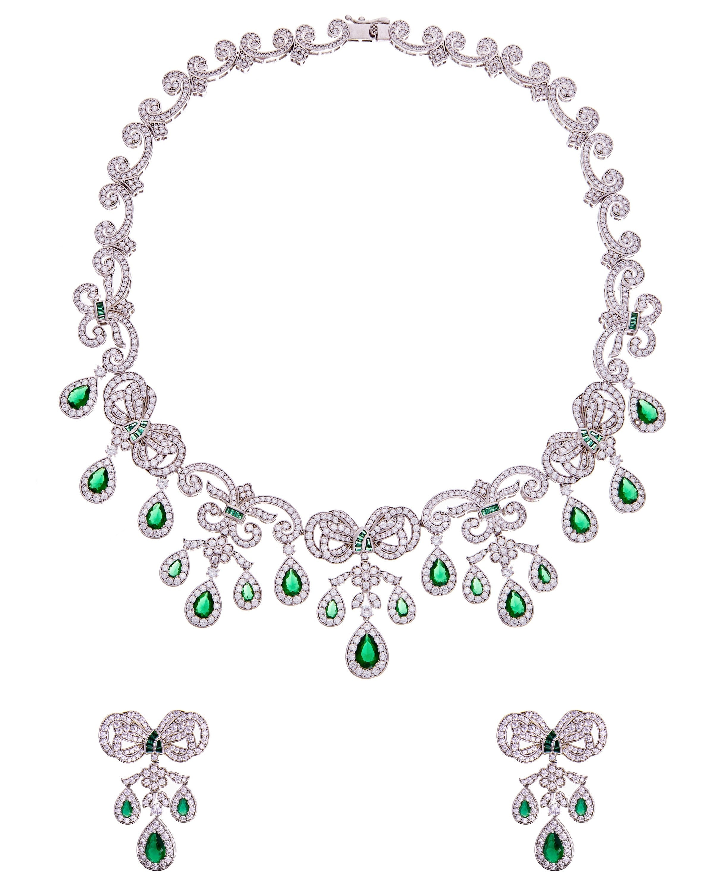 Prasine diamante necklace set