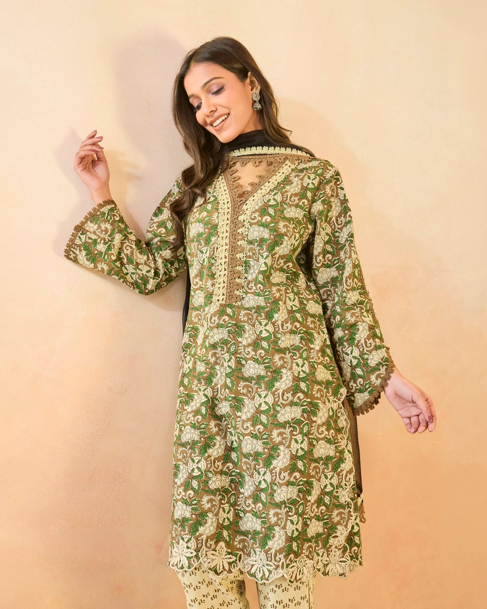 Olive Petal Scallop Cotton Kurta with Tulip Pants