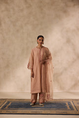 Beige chanderi resham embroidered kurta paired with pant & organza dupatta