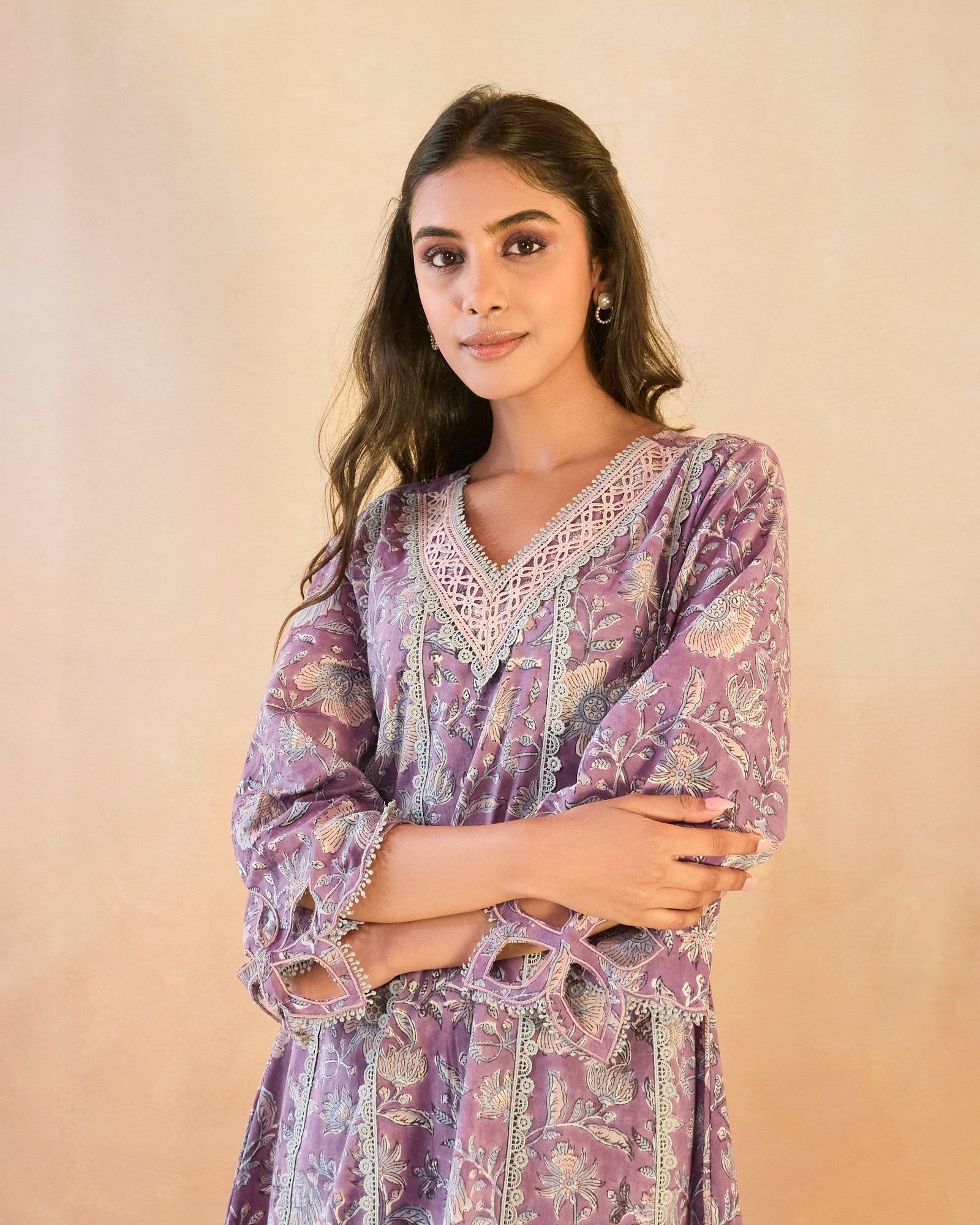 Mauve Chintz Cutwork Cotton Kurta with Wide Leg Pants