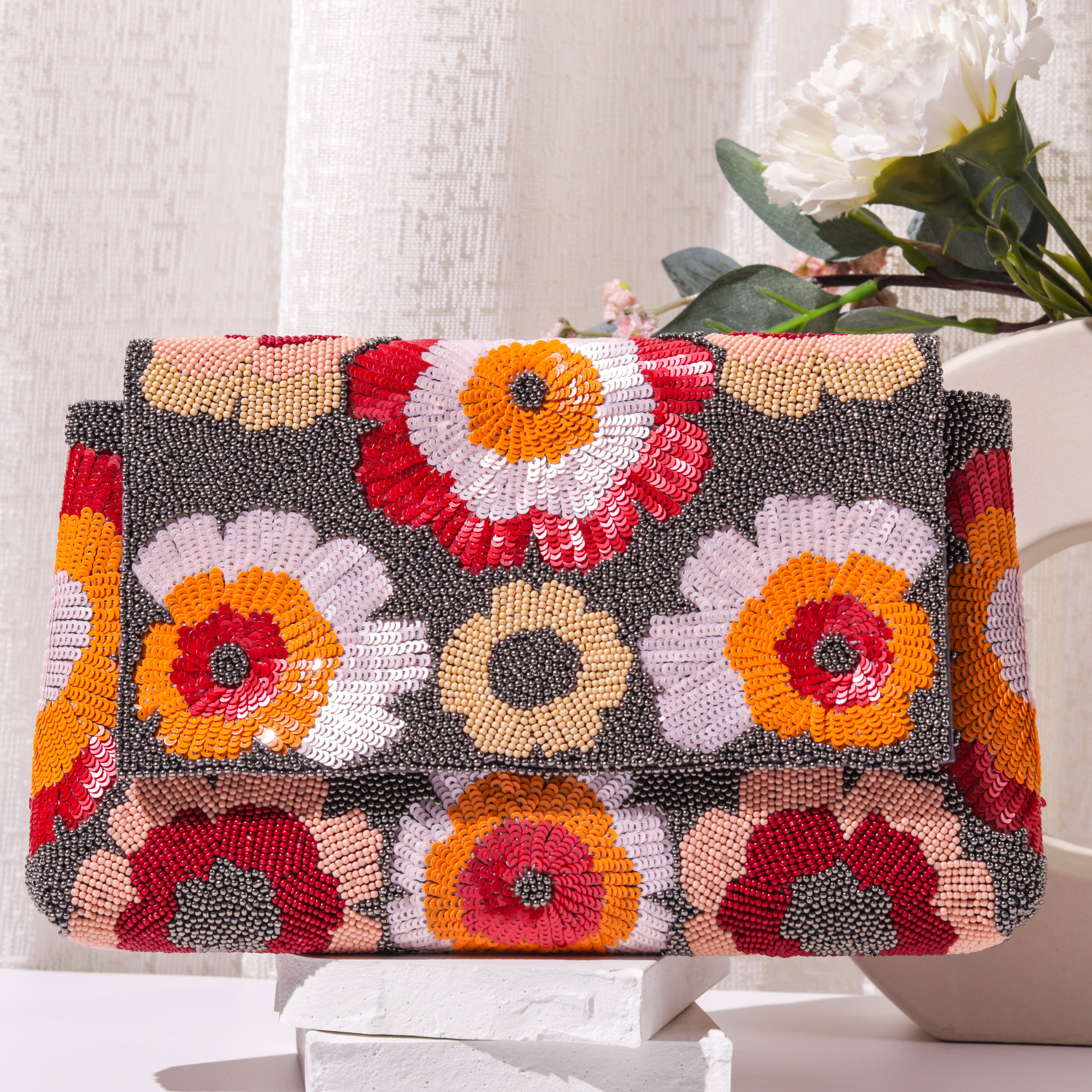 Flowermati clutch