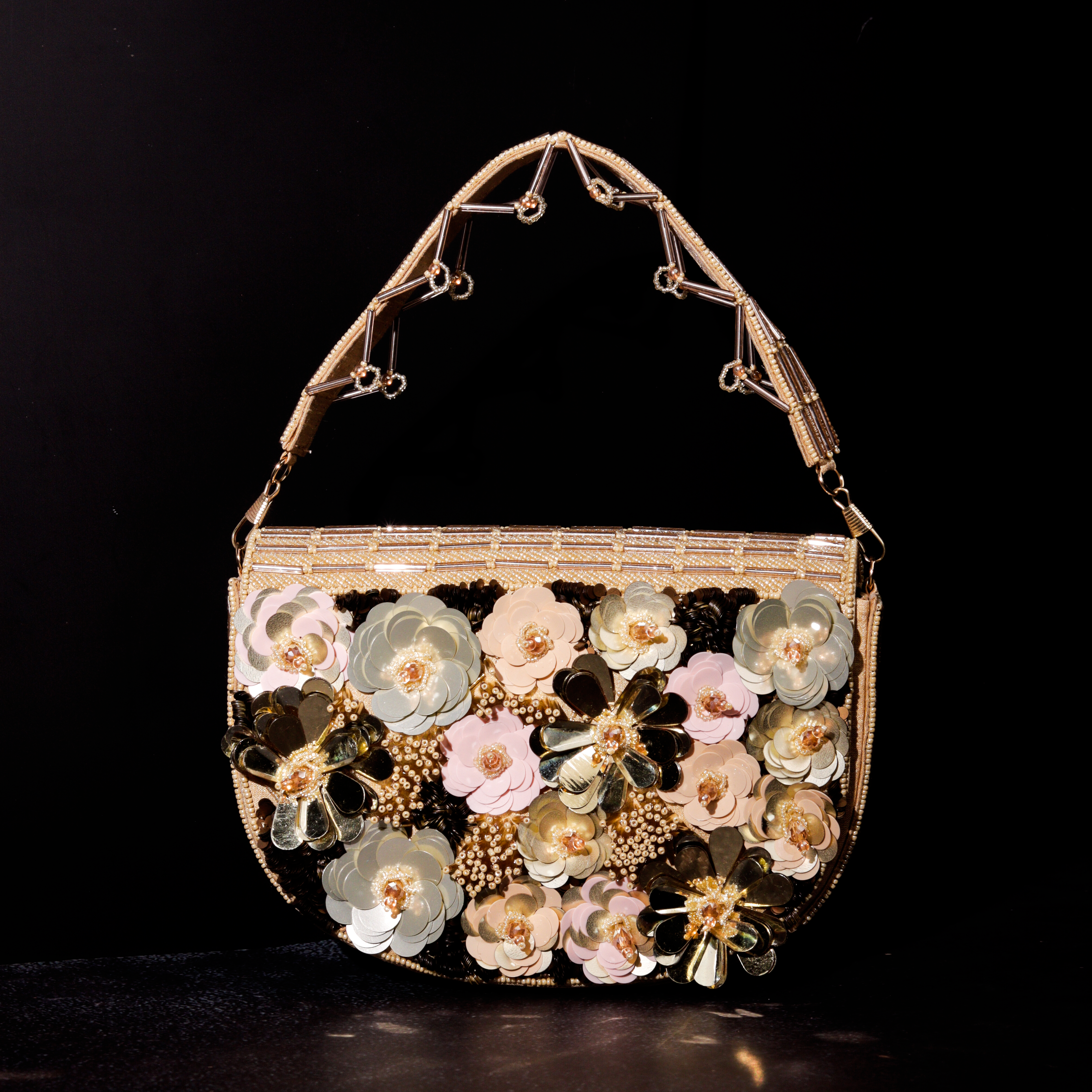 Foolon ki sawaari clutch