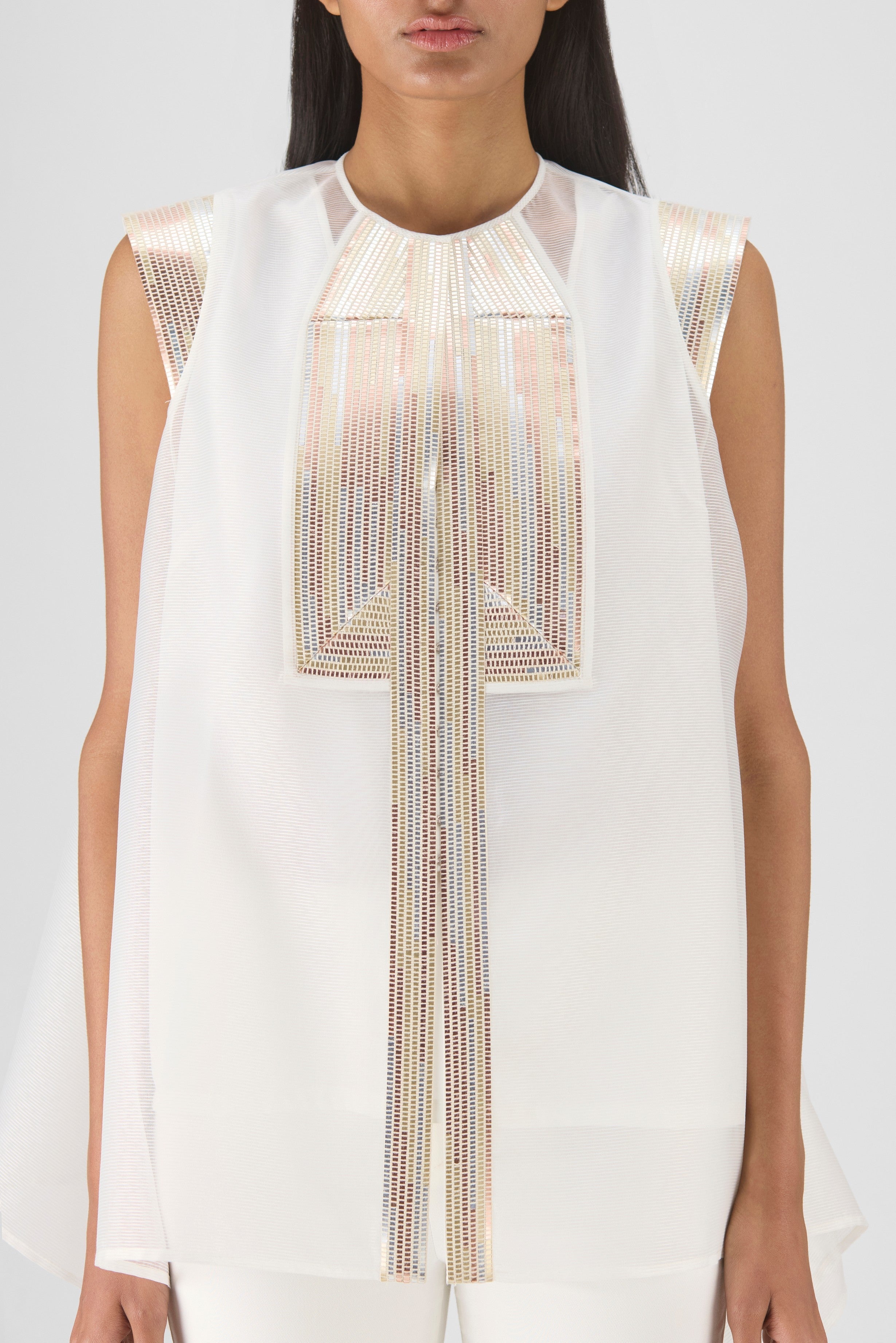 METALLIC STRUCTURED TOP