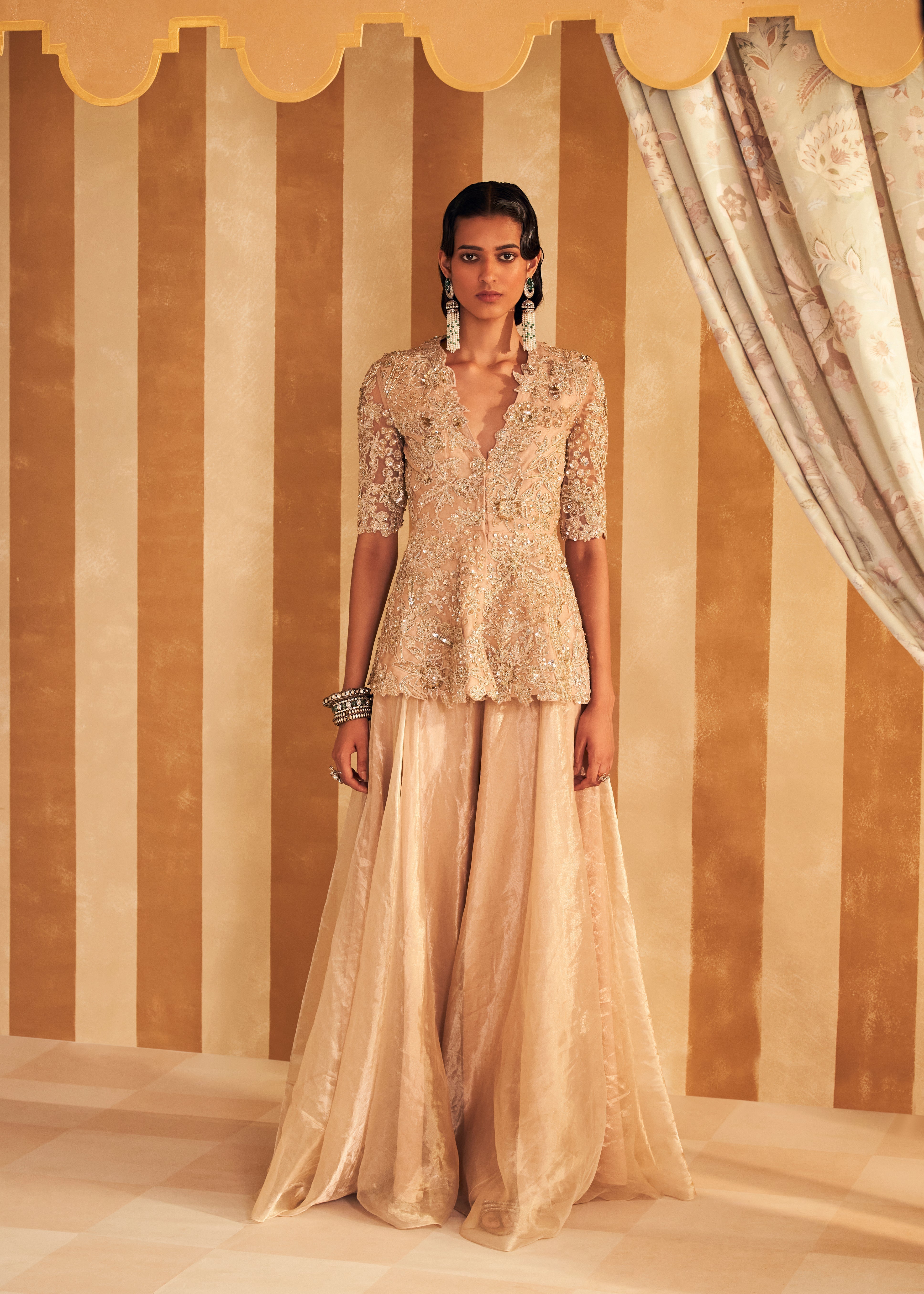 Mahroo Peplum set