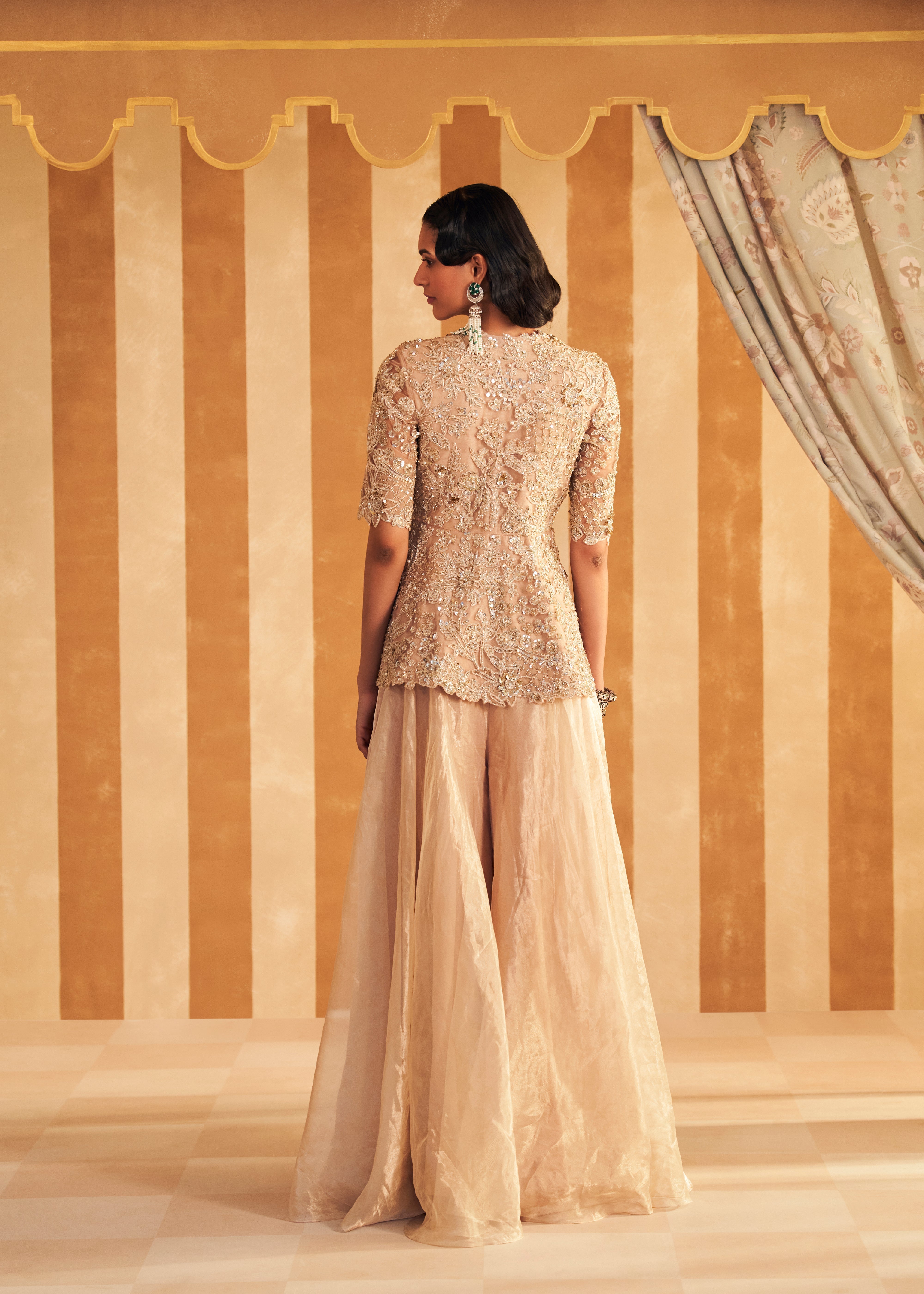Mahroo Peplum set