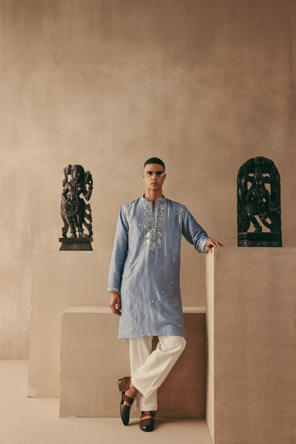 MIRROR & ZARI EMBELLISHED KURTA SET