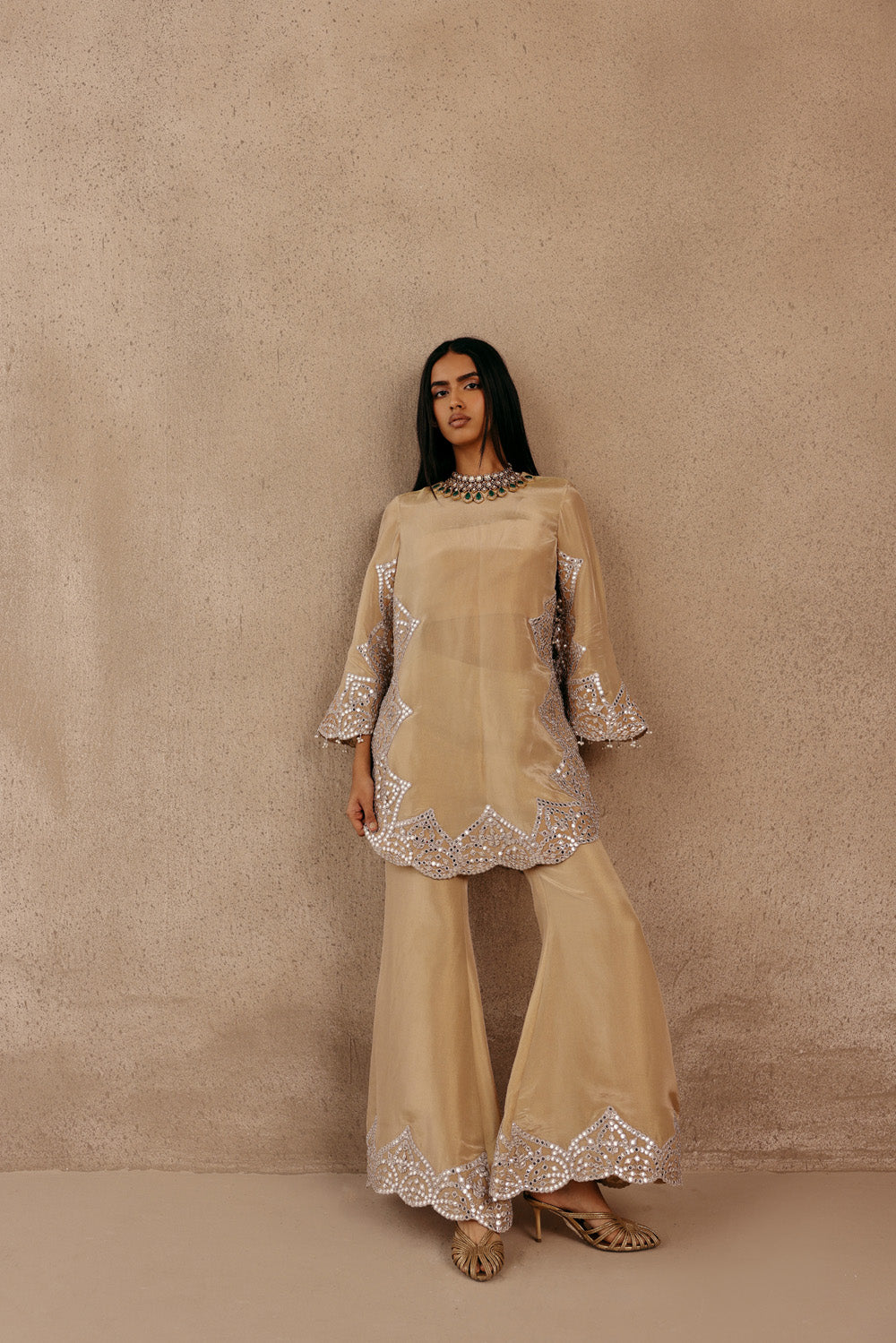 KURTA