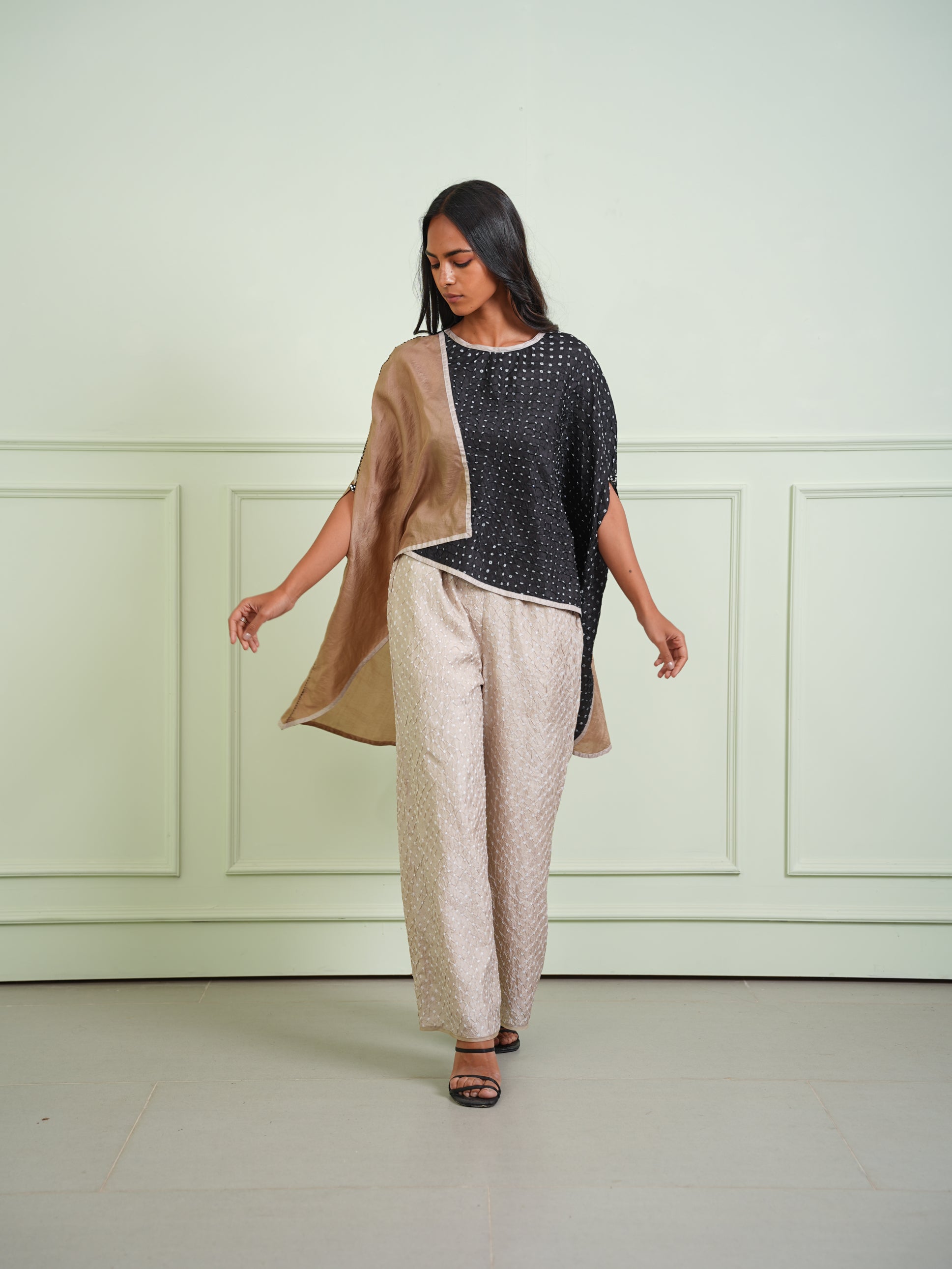CRUSHED BANDHANI COLOR BLOCK ASYM CAPE TOP