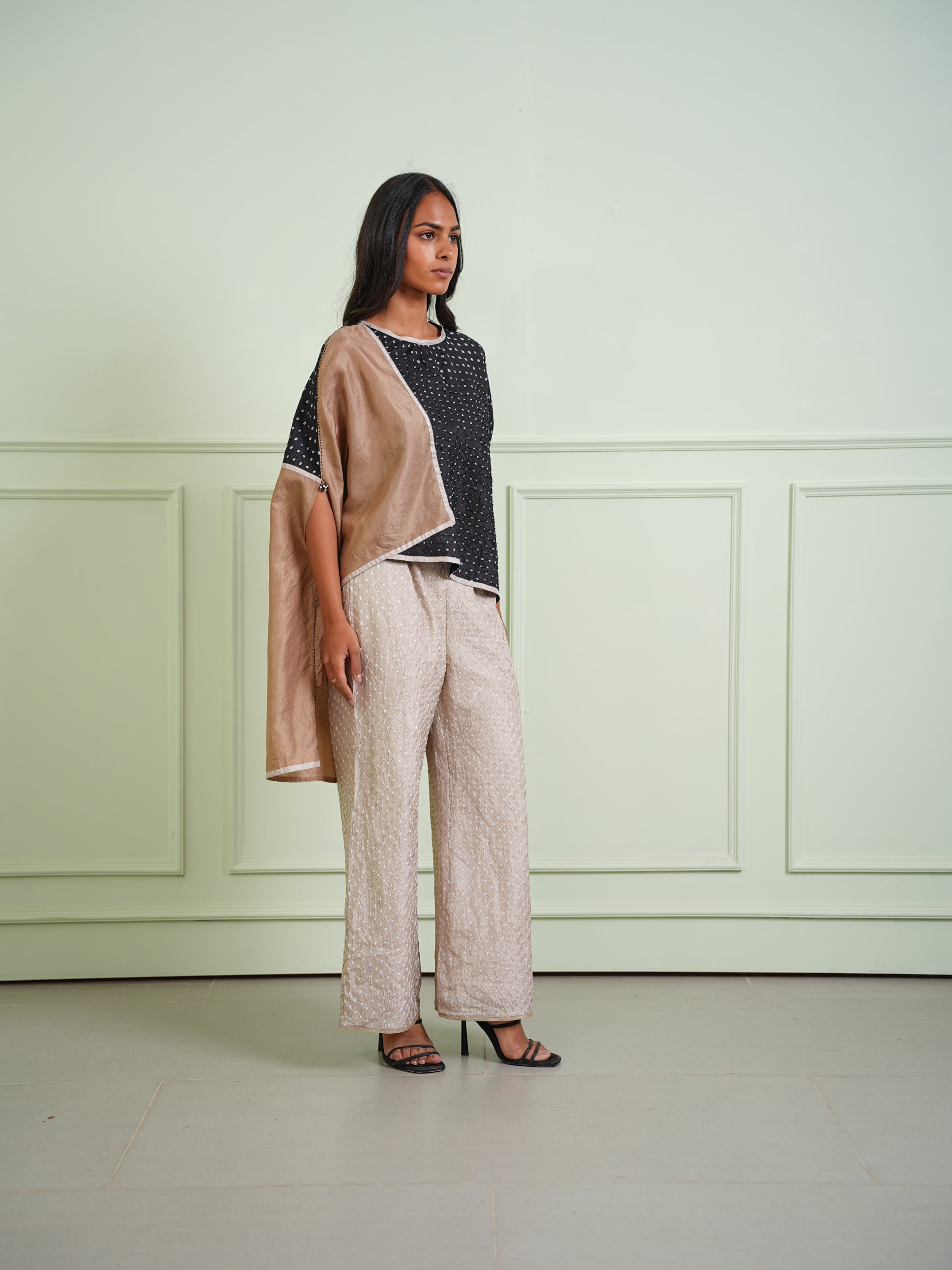 CRUSHED BANDHANI COLOR BLOCK ASYM CAPE TOP