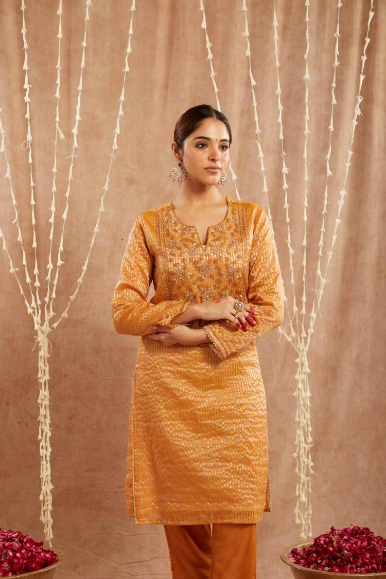 Orange Glory Embroidered Kurta with 
Narrow Pants